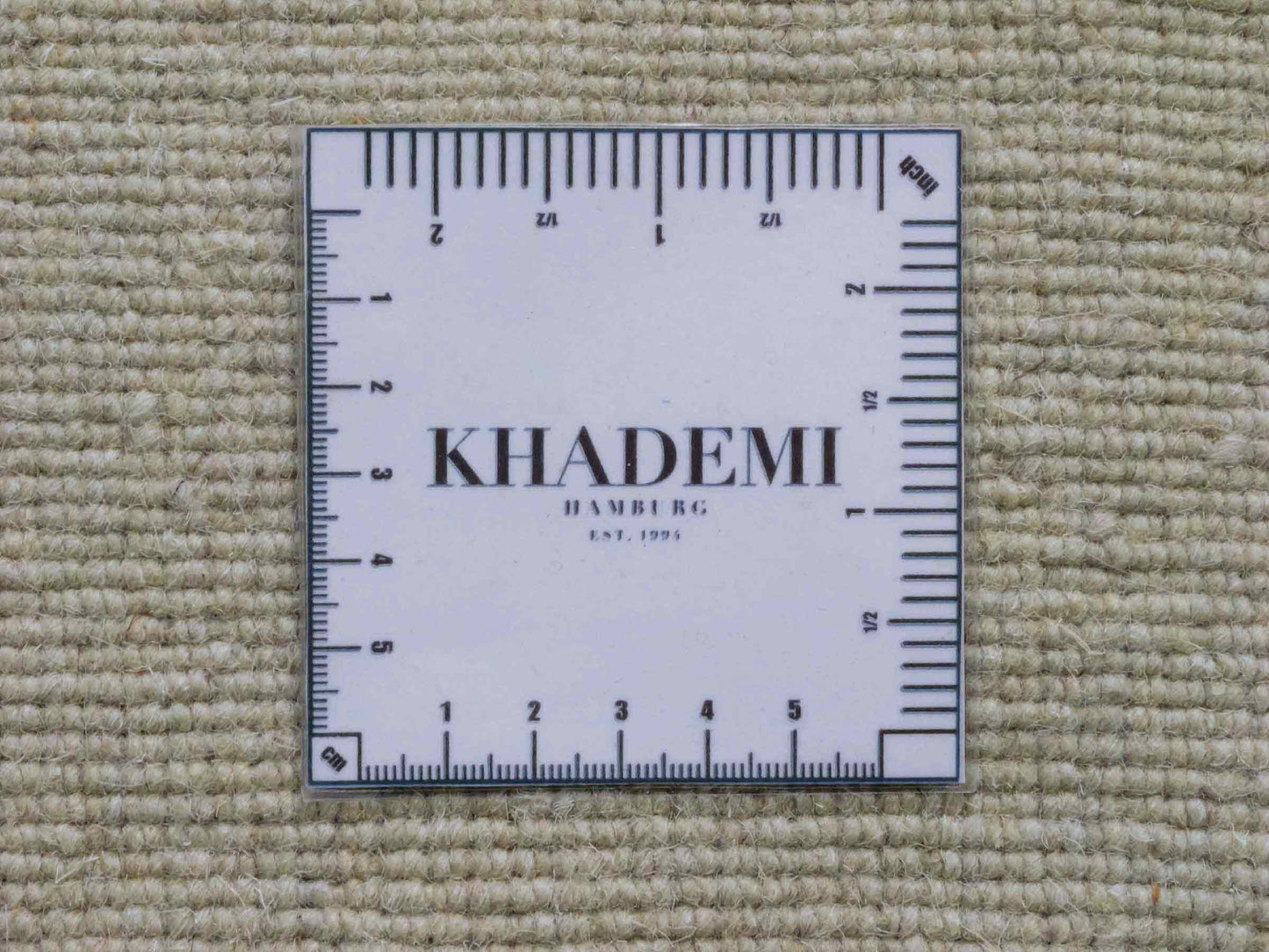 Moderner, Handloom Gabbeh Orientteppich von Khademi aus Wolle, ivory. Einfarbiges Uni-Design. Produziert in Indien. Größe: 170x119cm. Teppichnummer: KB4-1583. Verkauf durch Jupiter Intl.