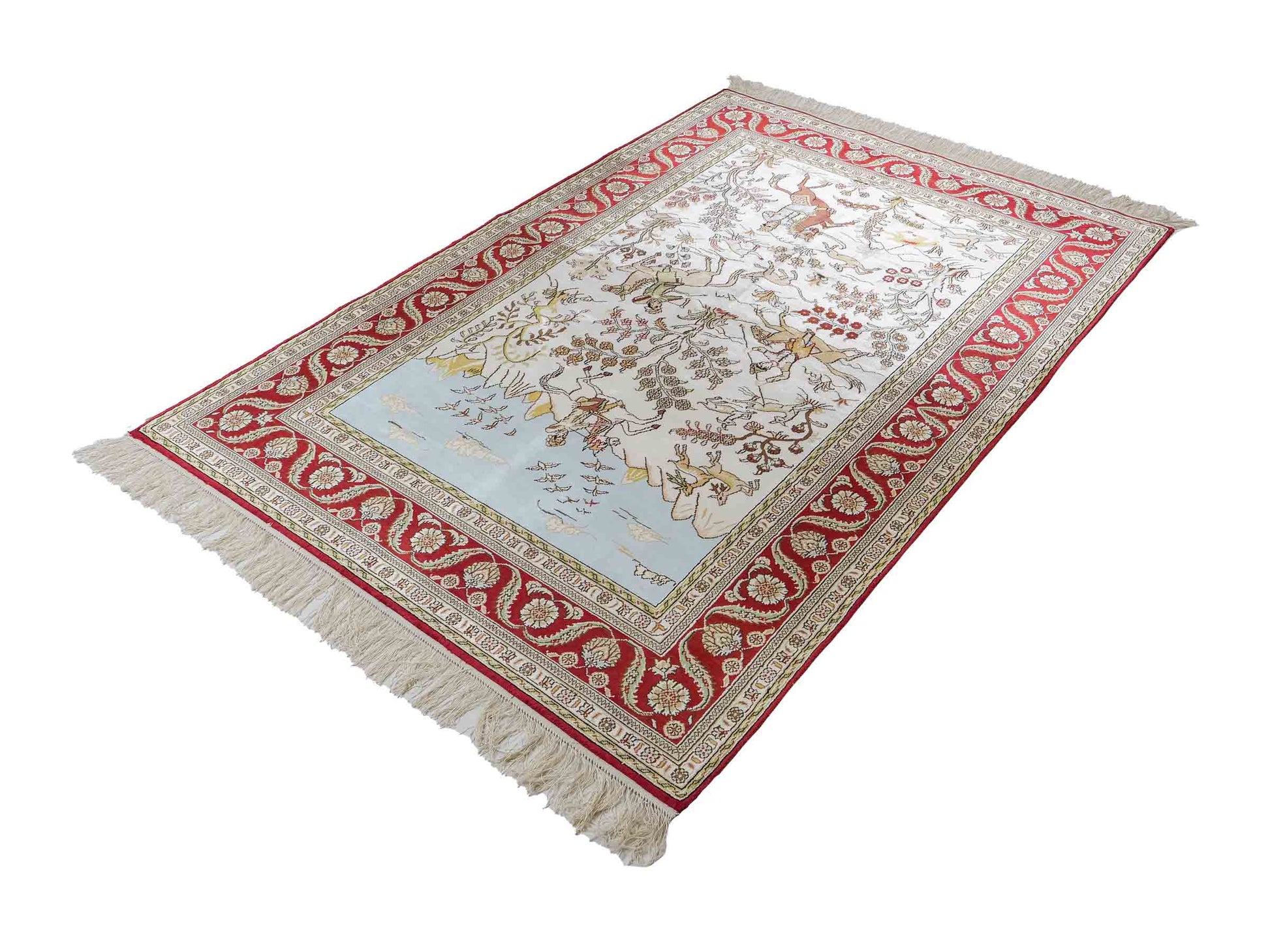 Feiner, handgeknüpfter Art Ghom aus Kunstseide. Ursprung China. Größe: 181 x 125 cm. Hauptfarben: Weiß, Creme, Rot. Vertrieb durch JUPITER Intl.