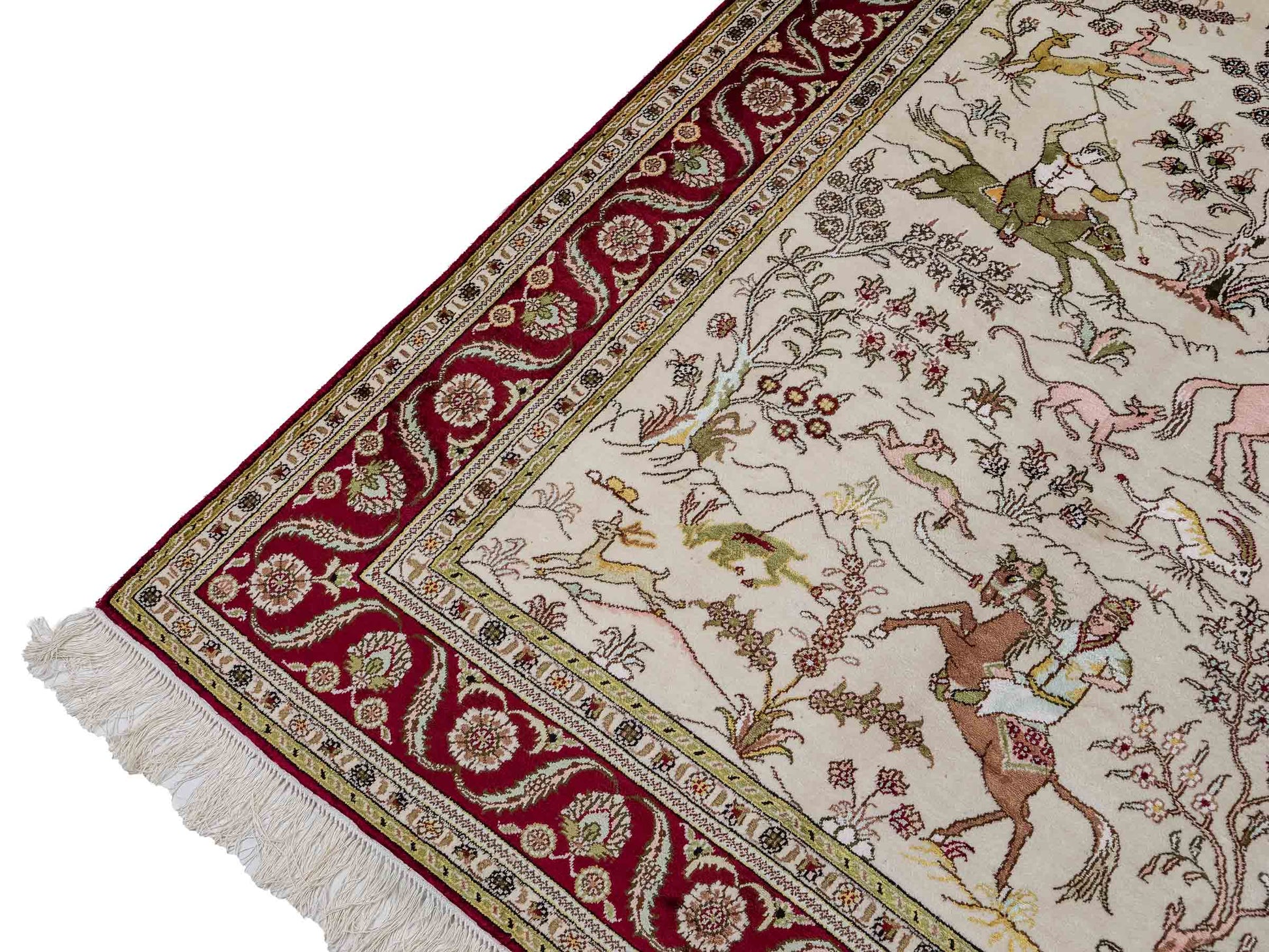 Feiner, handgeknüpfter, chinesischer Orientteppich mit Ghom Design aus Kunstseide, creme, rot, blau. 183x125 cm. Verkauf durch Jupiter Intl.