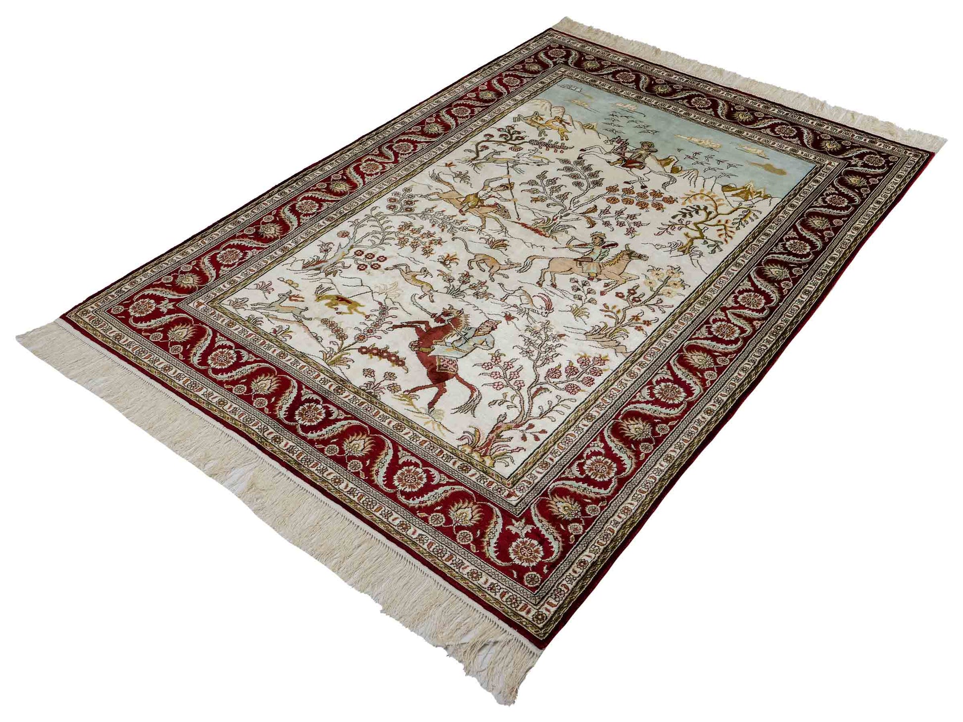 Feiner, handgeknüpfter Art Ghom aus Kunstseide. Ursprung China. Größe: 183 x 127 cm. Hauptfarben: Weiß, Creme, Rot. Vertrieb durch JUPITER Intl.