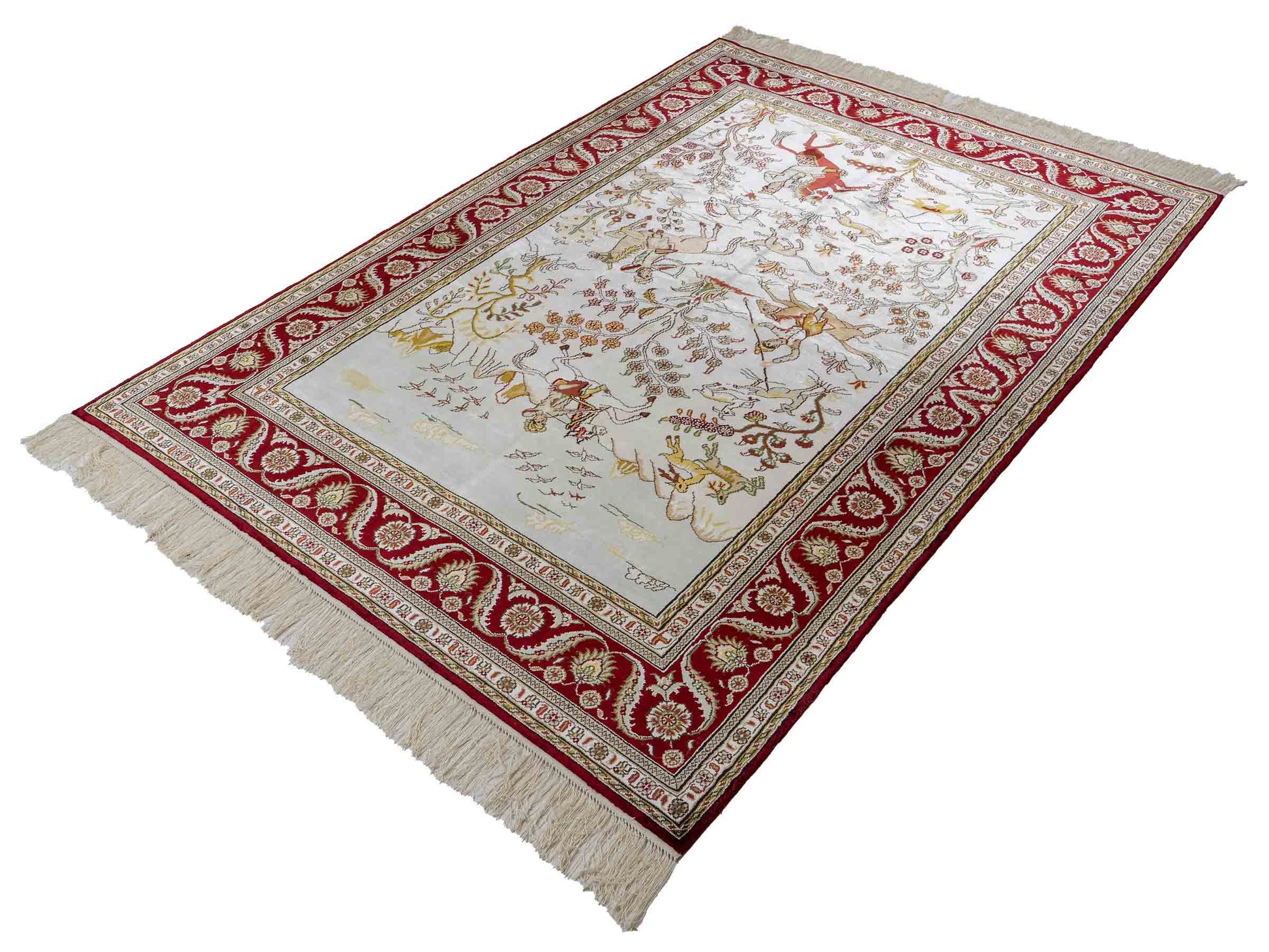 Feiner, handgeknüpfter Art Ghom aus Kunstseide. Ursprung China. Größe: 183 x 127 cm. Hauptfarben: Weiß, Creme, Rot. Vertrieb durch JUPITER Intl.