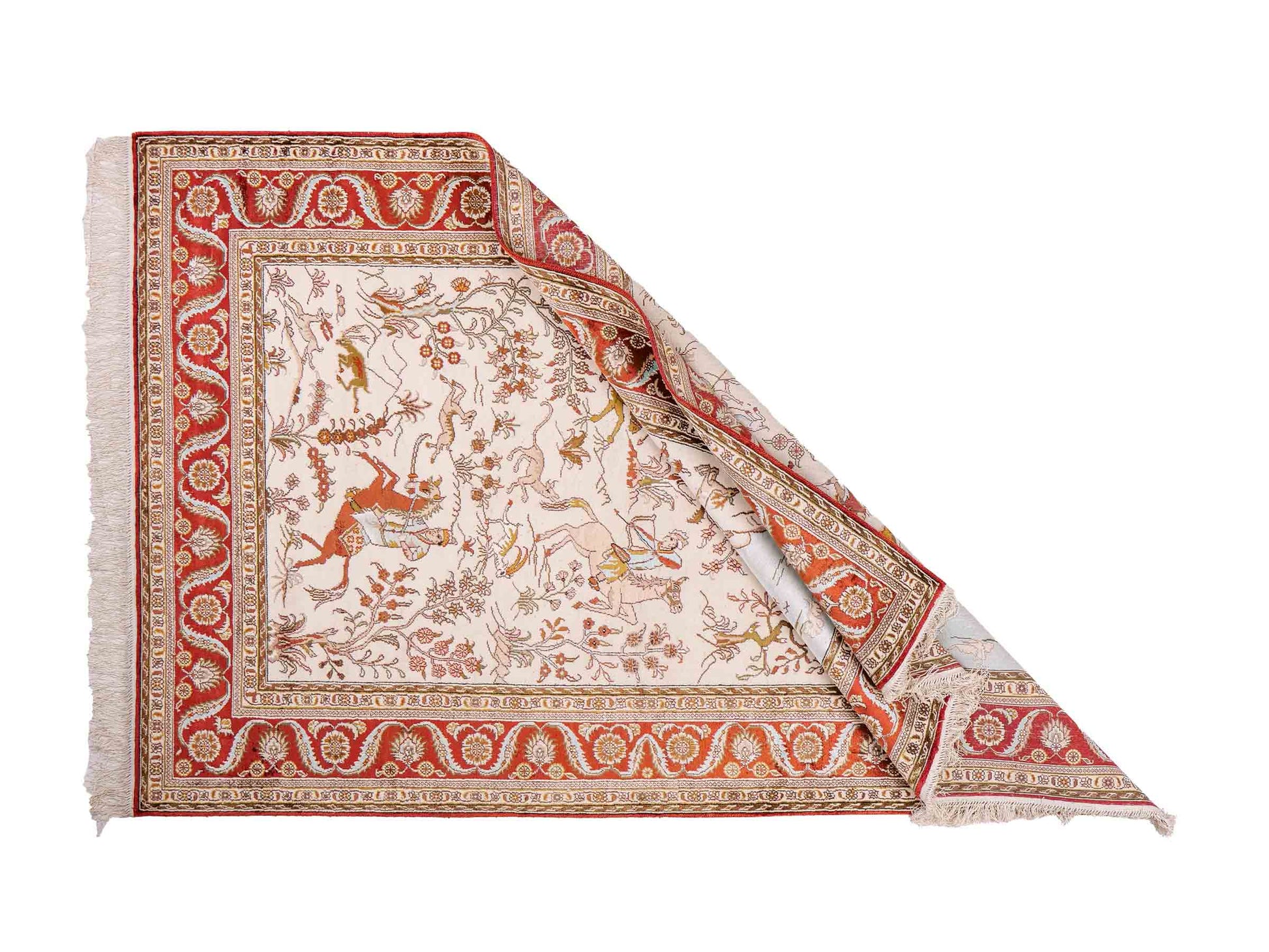 Feiner, handgeknüpfter Art Ghom aus Kunstseide. Ursprung China. Größe: 191 x 126 cm. Hauptfarben: Weiß, Creme, Rot. Vertrieb durch JUPITER Intl.