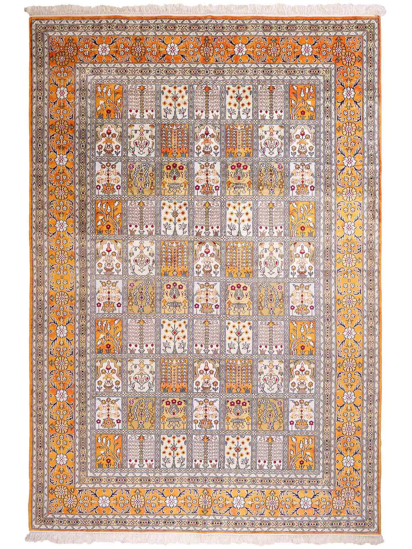 Feiner, handgeknüpfter, chinesischer Orientteppich mit Ghom Design aus Kunstseide, braun, oliv, creme. 267x181 cm. Verkauf durch Jupiter Intl.