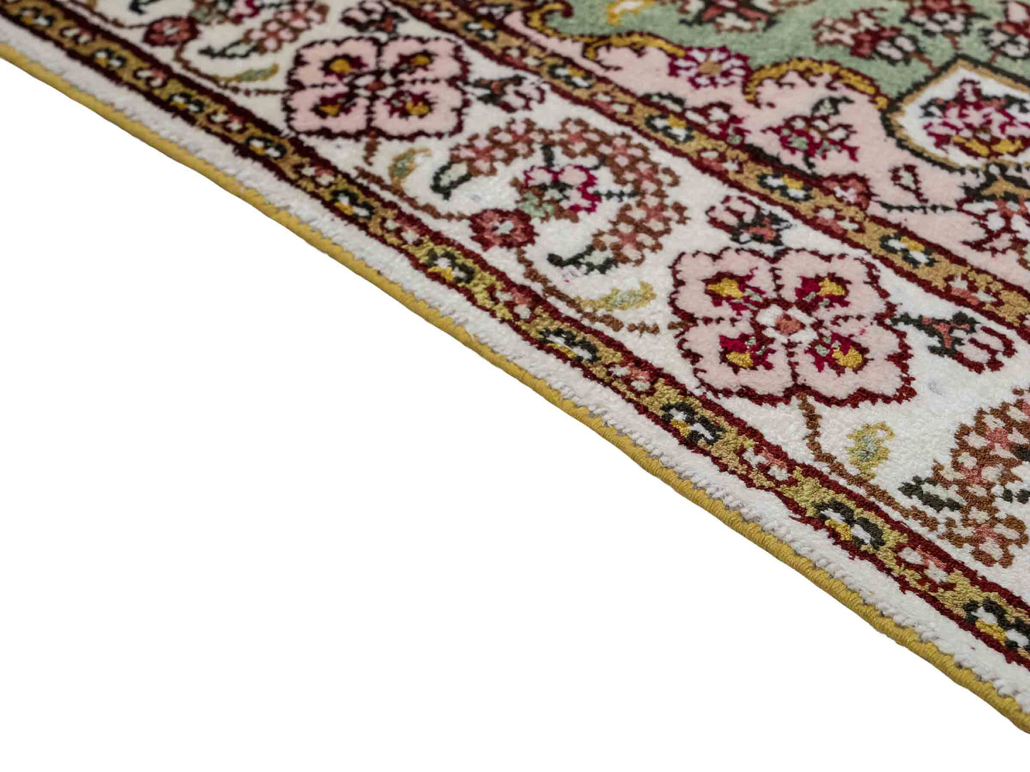Feiner, handgeknüpfter, chinesischer Orientteppich mit Ghom Design aus Kunstseide, grün, creme, weiß. 92x63 cm. Verkauf durch Jupiter Intl.
