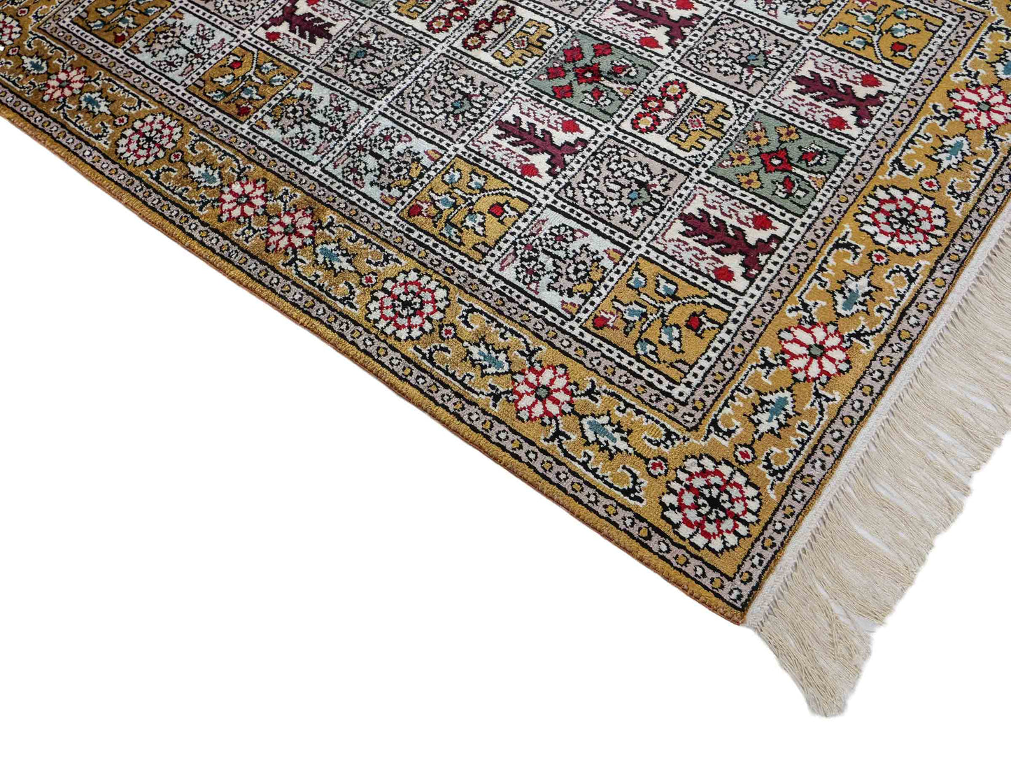 Feiner, handgeknüpfter, chinesischer Orientteppich mit Ghom Design aus Kunstseide, braun, oliv. 92x64 cm. Verkauf durch Jupiter Intl.