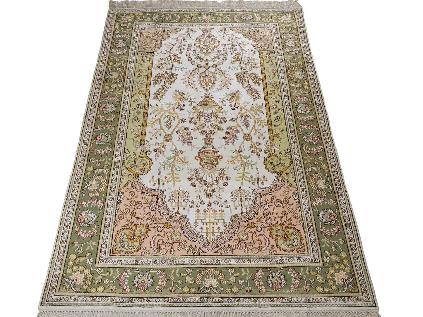 Feiner, handgeknüpfter, chinesischer Orientteppich mit Hereke Design aus Kunstseide, grün, creme, weiß. 181x123 cm. Verkauf durch Jupiter Intl.