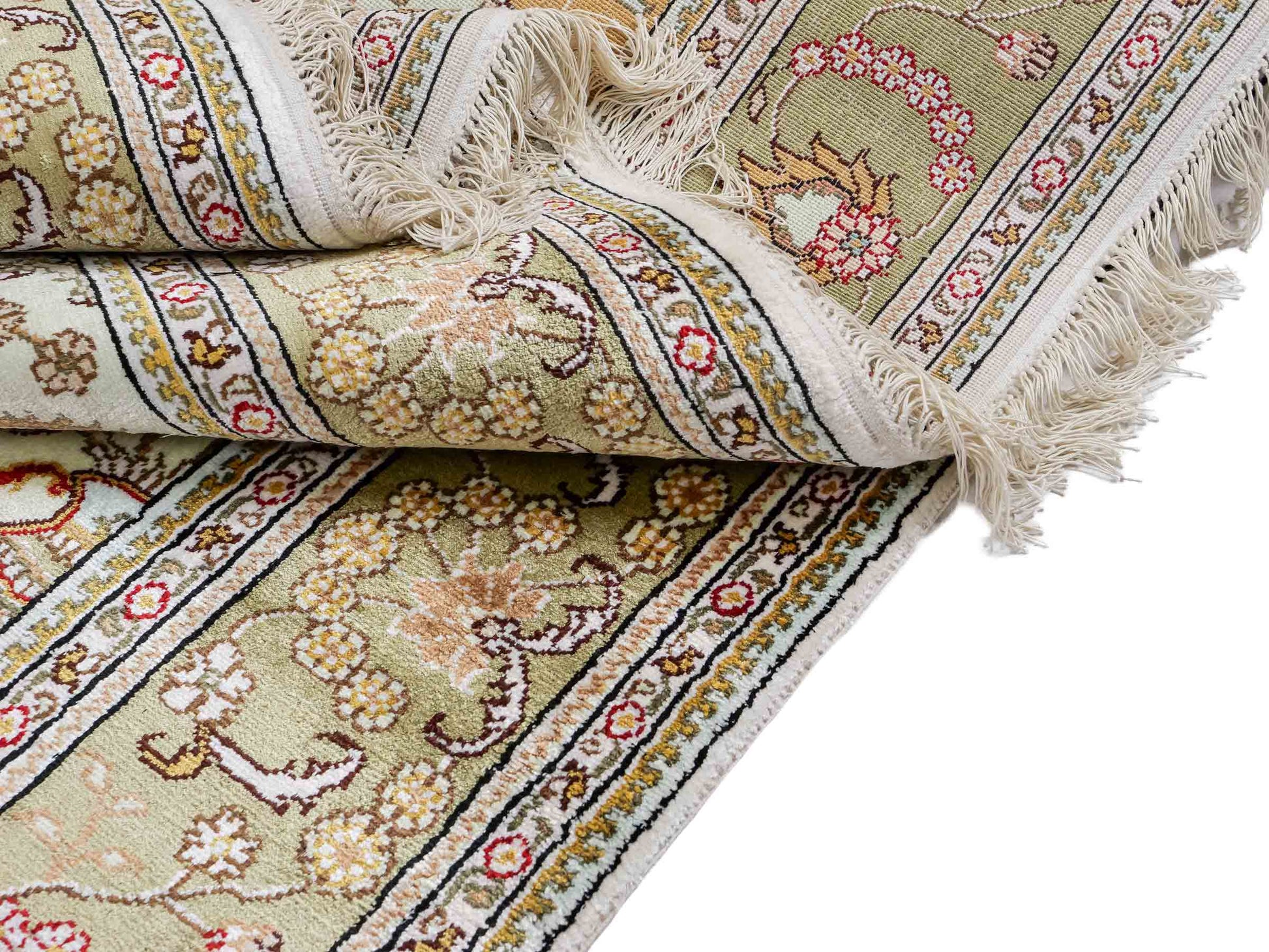 Feiner, handgeknüpfter, chinesischer Orientteppich mit Hereke Design aus Kunstseide, weiß, creme, gold, beige. 183x124 cm. Verkauf durch Jupiter Intl.