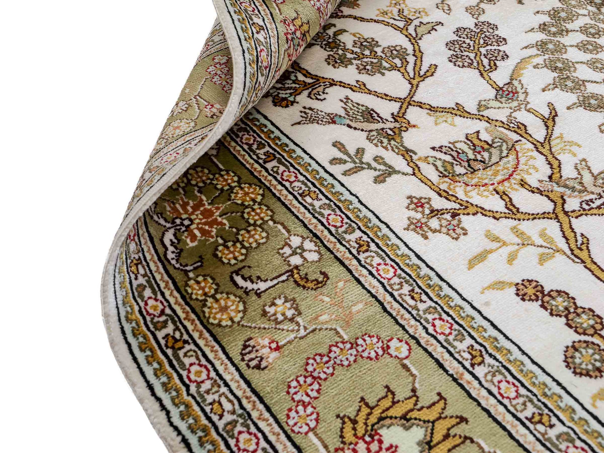 Feiner, handgeknüpfter, chinesischer Orientteppich mit Hereke Design aus Kunstseide, weiß, creme, gold, beige. 183x124 cm. Verkauf durch Jupiter Intl.