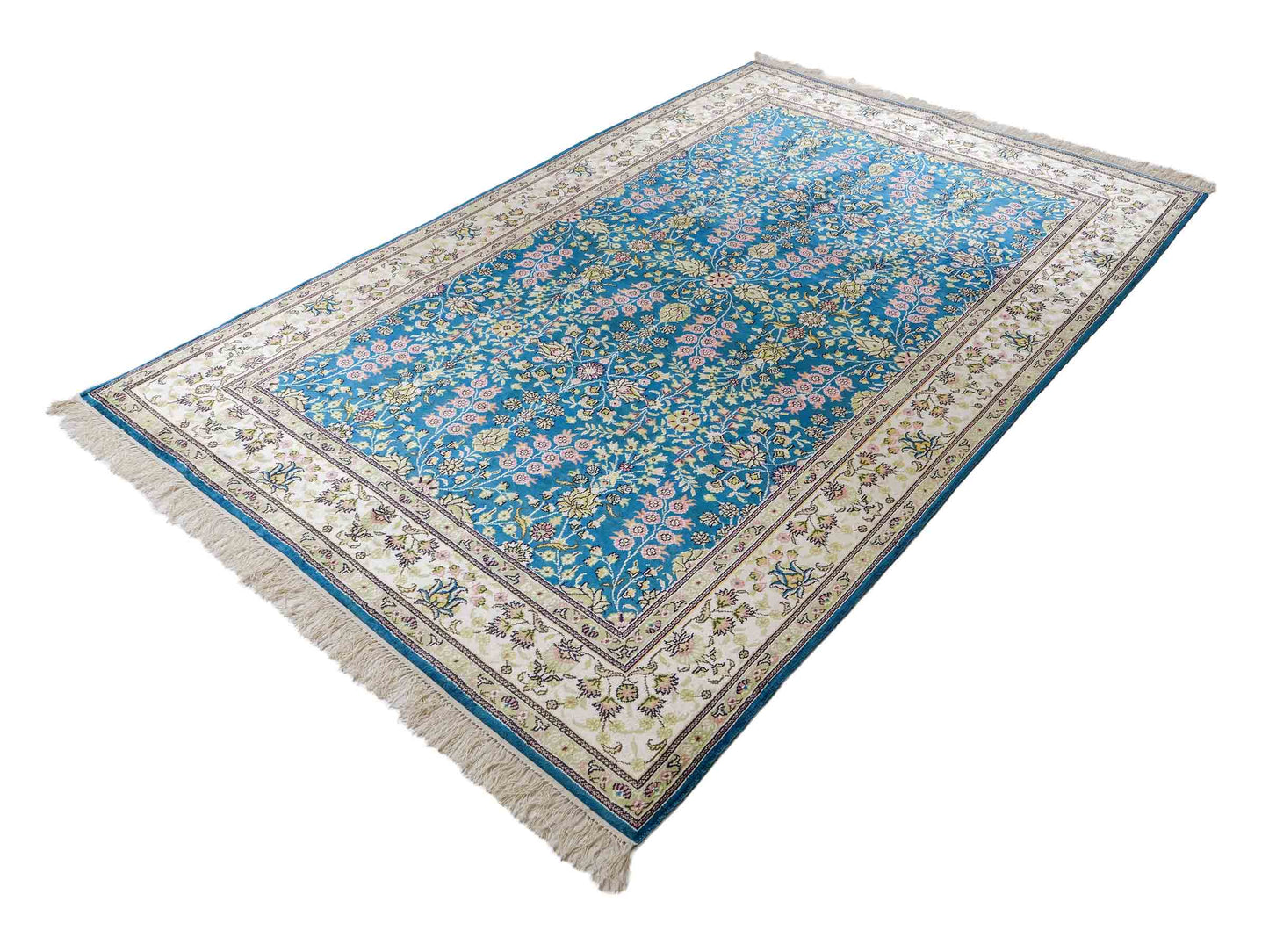 Feiner, handgeknüpfter, chinesischer Orientteppich mit Hereke Design aus Kunstseide, blau, creme, weiß. 242x155 cm. Verkauf durch Jupiter Intl.