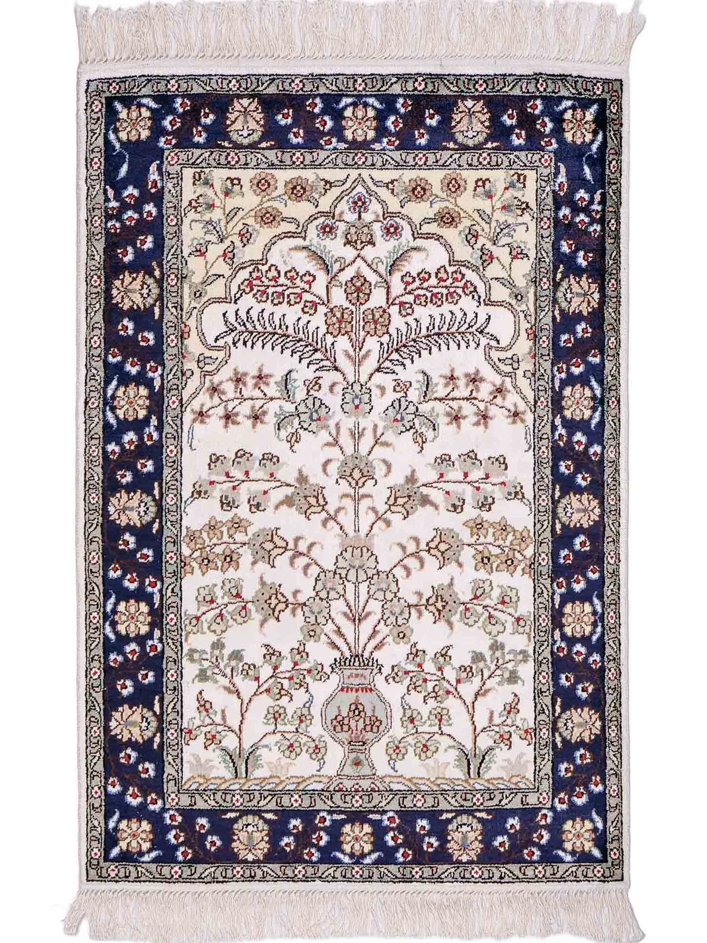 Feiner, handgeknüpfter, chinesischer Orientteppich mit Hereke Design aus Kunstseide, weiß, blau, creme. 90x62 cm. Verkauf durch Jupiter Intl.