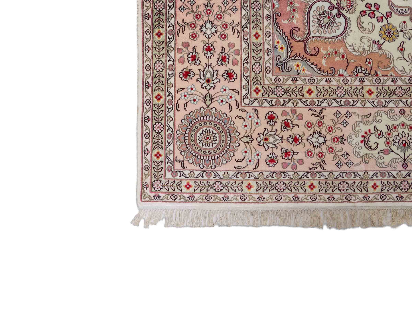 Feiner, handgeknüpfter, chinesischer Orientteppich mit Ghom Design aus Kunstseide, creme, weiß. 362x272 cm. Verkauf durch Jupiter Intl.
