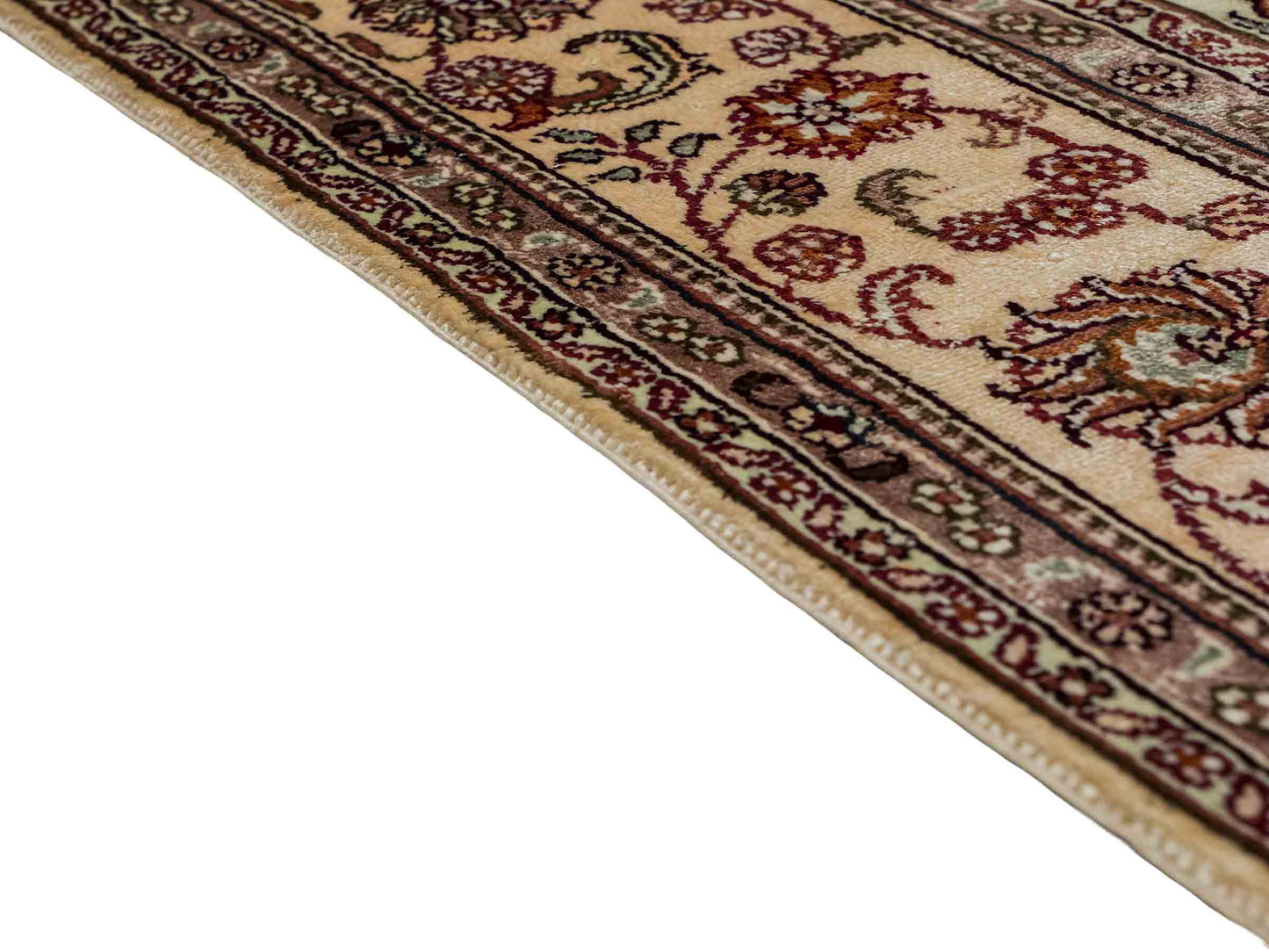Feiner, handgeknüpfter, chinesischer Orientteppich mit Nain Design aus Kunstseide, blau, creme, weiß. 240x149 cm. Verkauf durch Jupiter Intl.