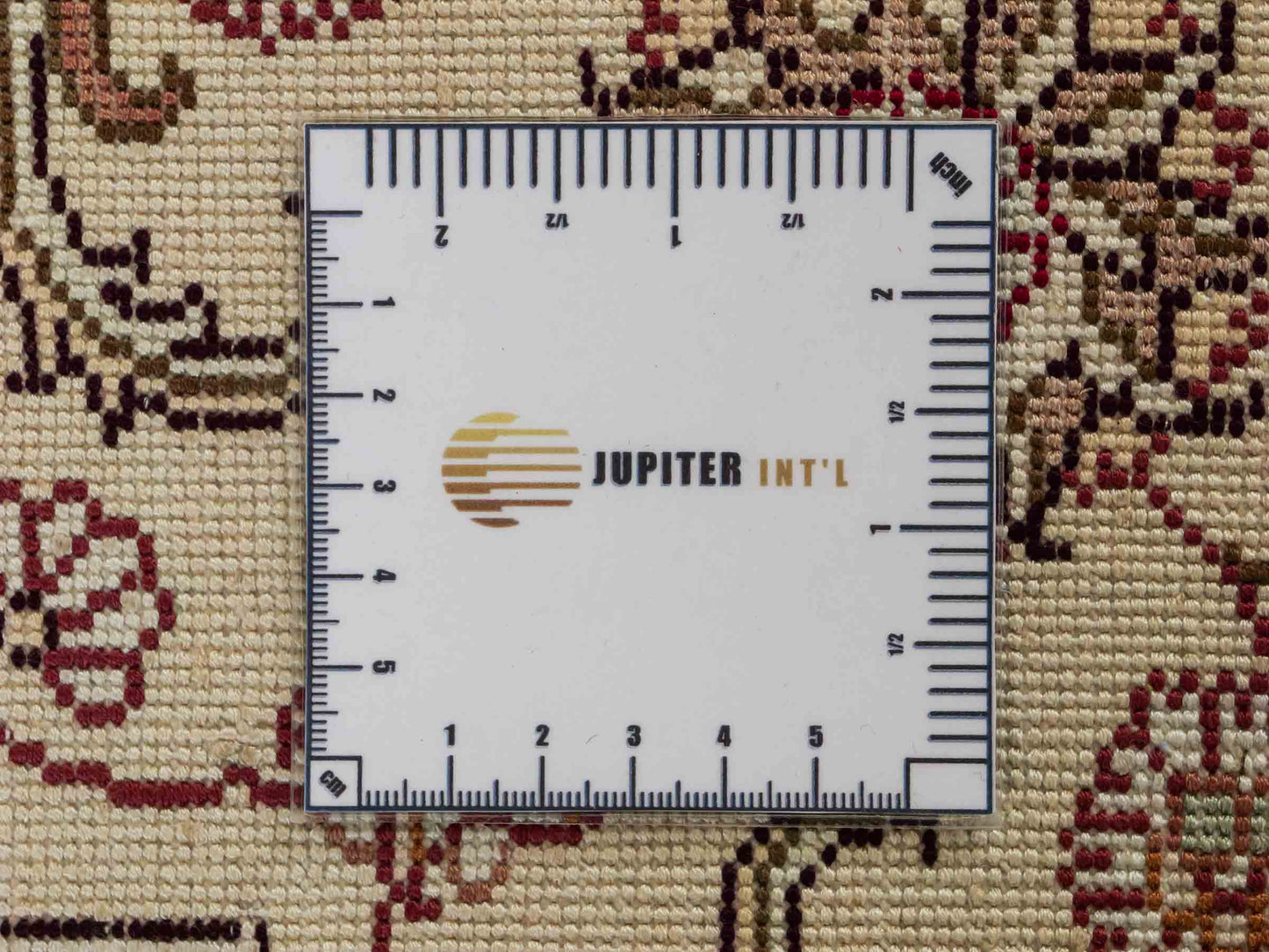 Feiner, handgeknüpfter, chinesischer Orientteppich mit Nain Design aus Kunstseide, blau, creme, weiß. 240x149 cm. Verkauf durch Jupiter Intl.