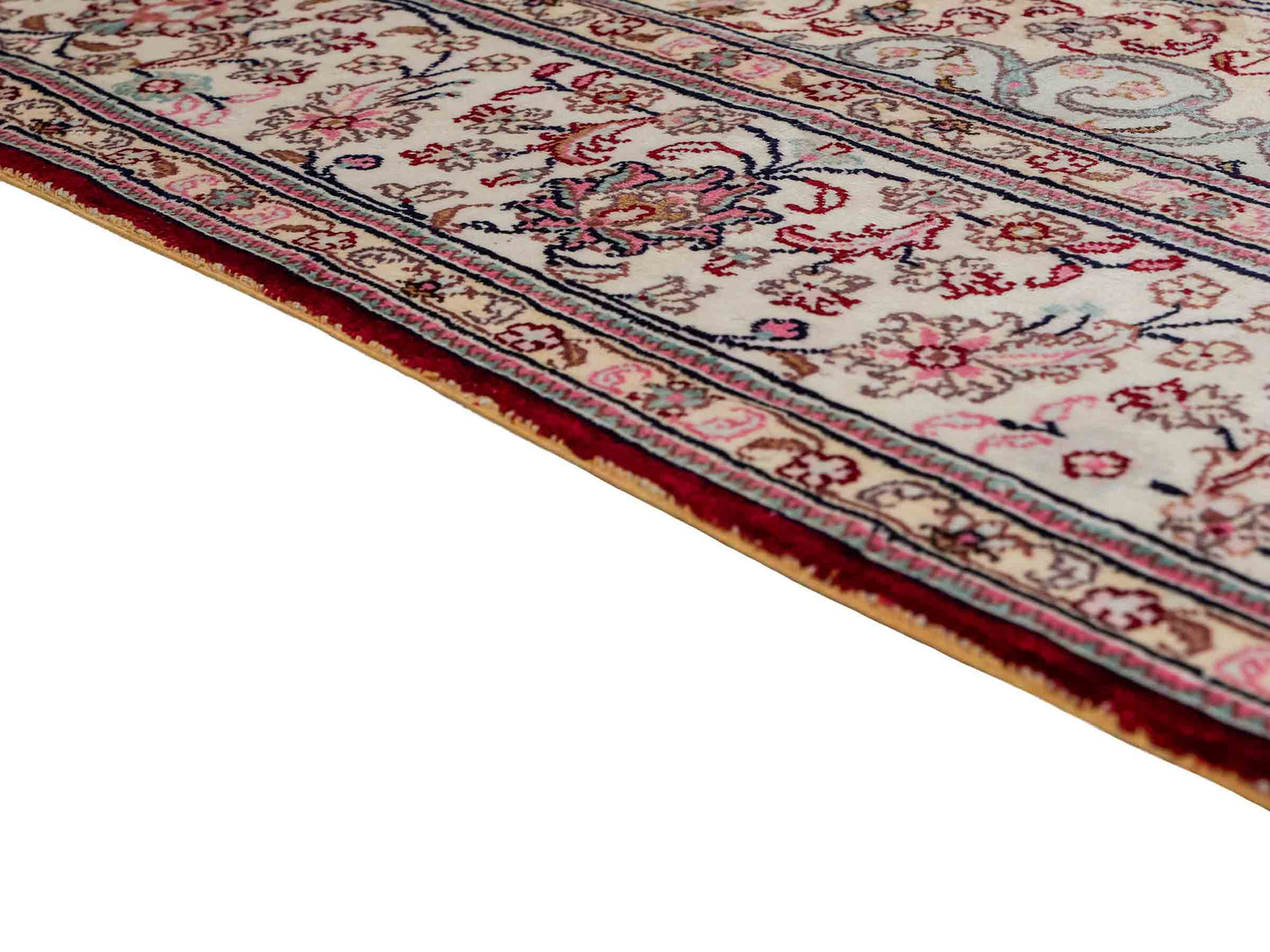 Feiner, handgeknüpfter, chinesischer Orientteppich mit Nain Design aus Kunstseide, rot, weiß, creme. 263x180 cm. Verkauf durch Jupiter Intl.
