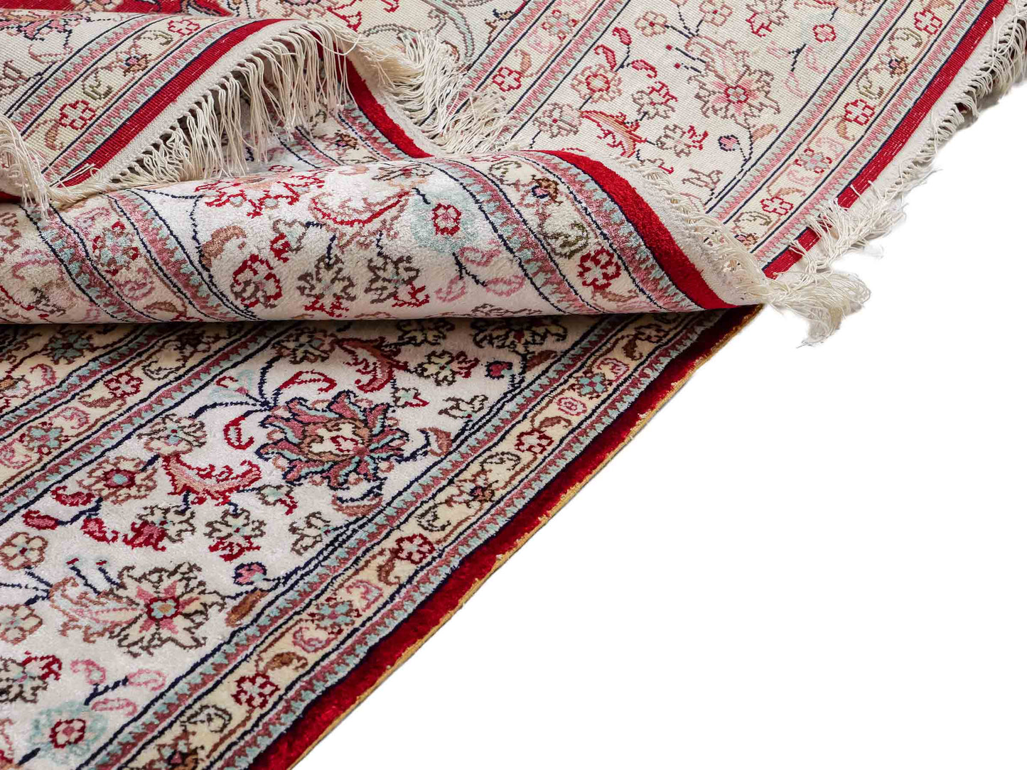 Feiner, handgeknüpfter, chinesischer Orientteppich mit Nain Design aus Kunstseide, rot, weiß, creme. 263x180 cm. Verkauf durch Jupiter Intl.