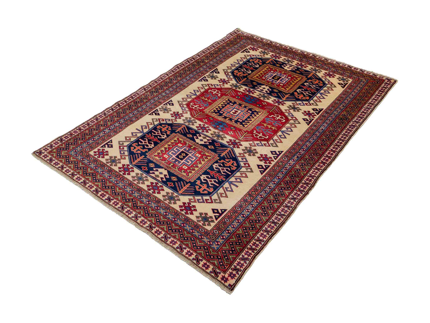 Handgeknüpfter, afghanischer Super Kazak Orientteppich aus Wolle von Khademi. Größe: 182 x 125 cm. Farbe: Cremeweiß, rot, blau, cremeweiß. Verkauf durch JUPITER Intl.