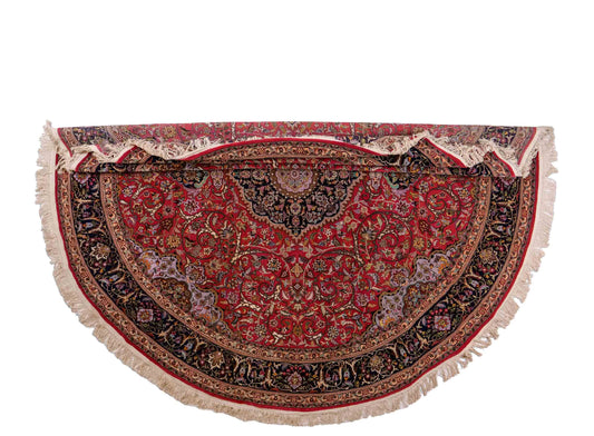 Sehr feiner, runder, handgeknüpfter Khademi Orientteppich mit Täbriz Design aus Wolle und Seide, rot, blau. 272x272 cm. Vertrieb durch Jupiter Intl.