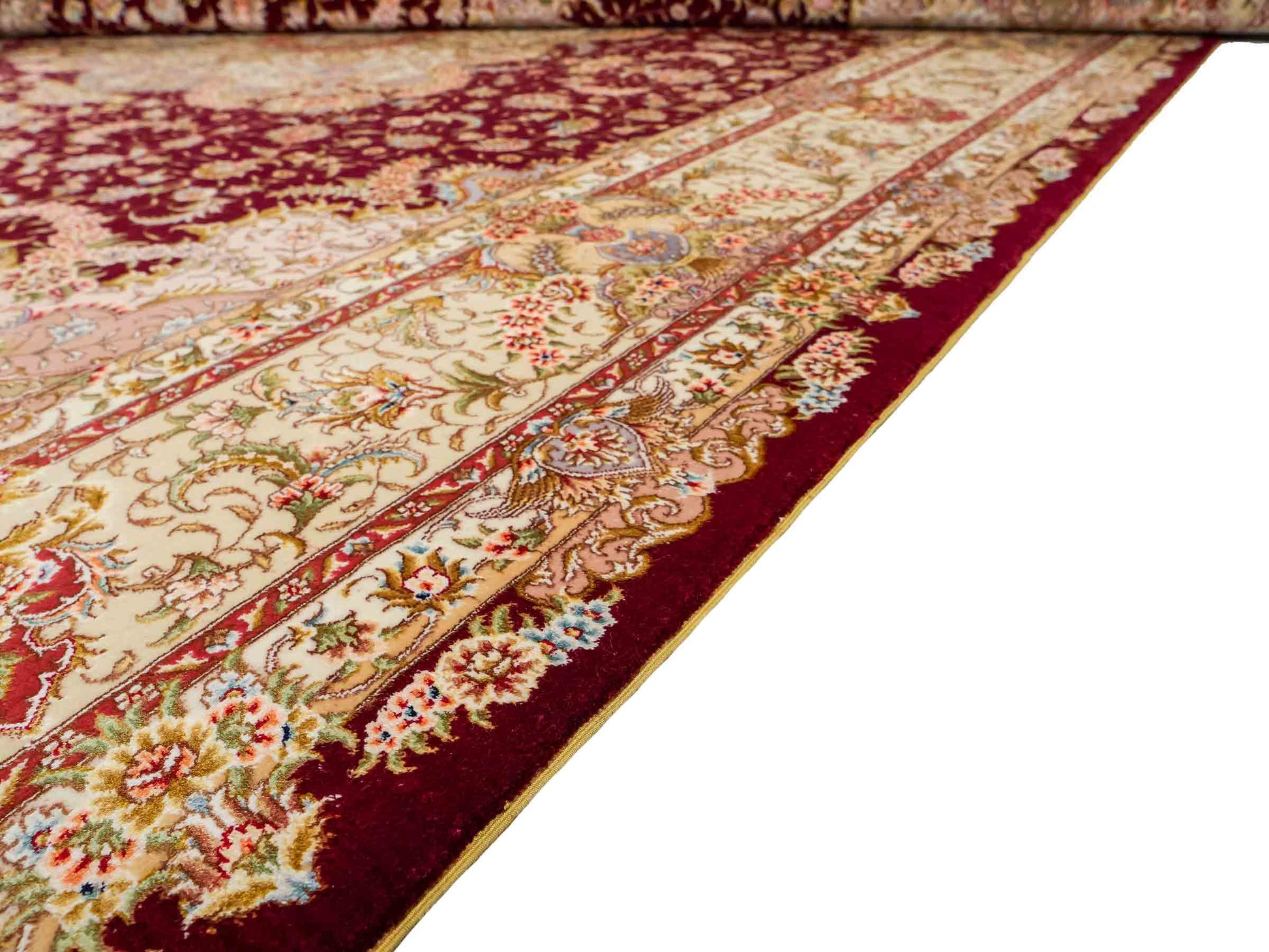 Sehr feiner, handgeknüpfter Khademi Orientteppich mit Täbriz Design aus Wolle mit Seide, creme, gold, rot. 297x207 cm. Vertrieb durch Jupiter Intl.