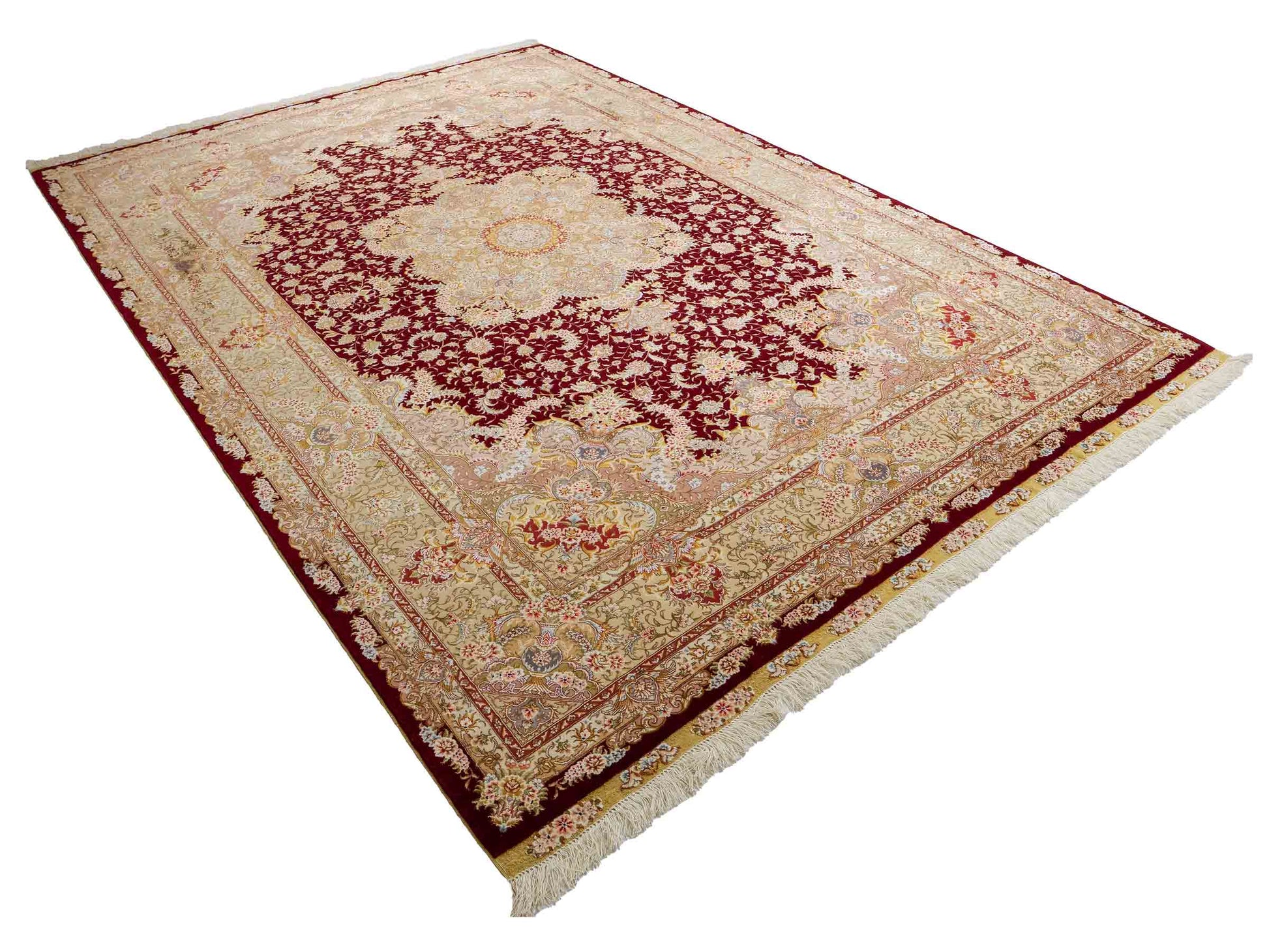 Sehr feiner, handgeknüpfter Khademi Orientteppich mit Täbriz Design aus Wolle mit Seide, creme, gold, rot. 297x207 cm. Vertrieb durch Jupiter Intl.