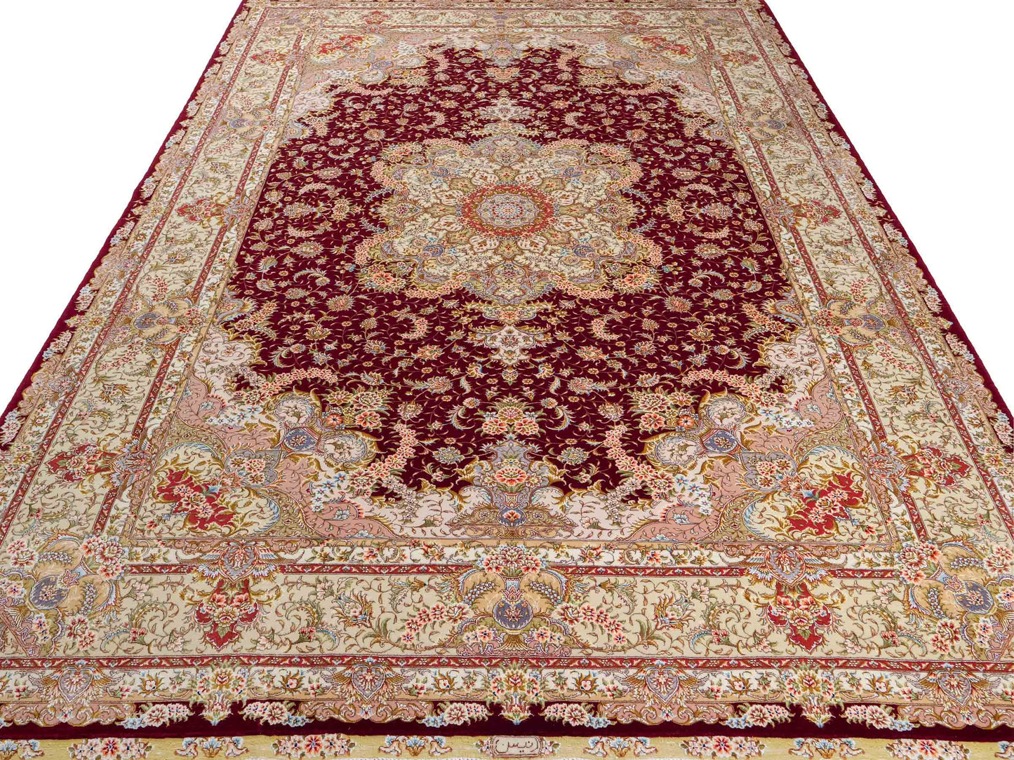 Sehr feiner, handgeknüpfter Khademi Orientteppich mit Täbriz Design aus Wolle mit Seide, creme, gold, rot. 297x207 cm. Vertrieb durch Jupiter Intl.