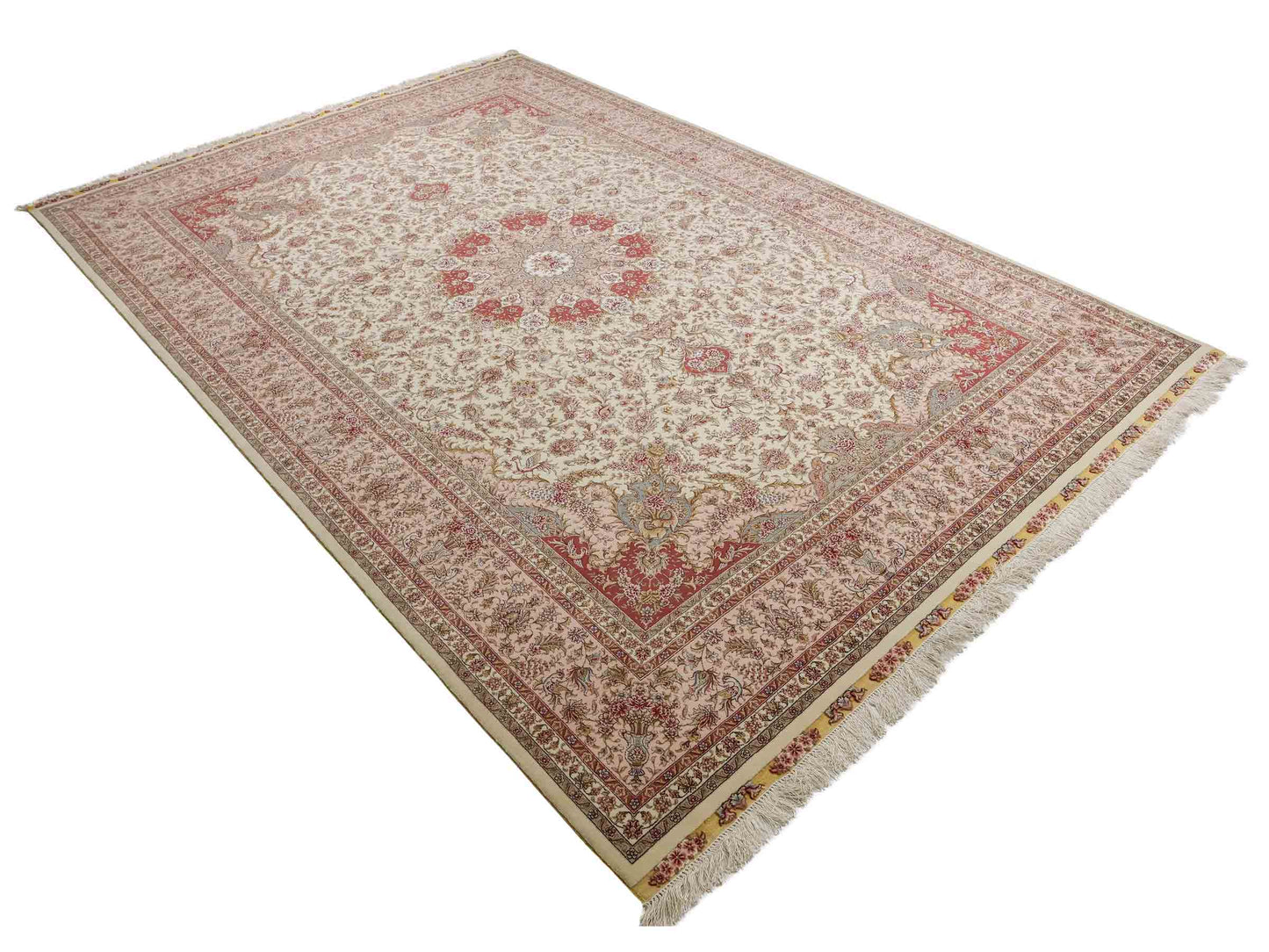Sehr feiner, handgeknüpfter Khademi Orientteppich mit Täbriz Design aus Wolle mit Seide, creme, rosa. 306x206 cm. Vertrieb durch Jupiter Intl.