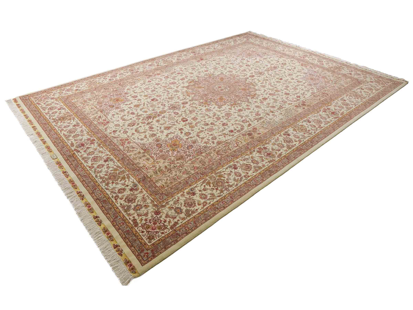 Sehr feiner, handgeknüpfter Khademi Orientteppich mit Täbriz Design aus Wolle mit Seide, beige und creme. 372x258 cm. Vertrieb durch Jupiter Intl.