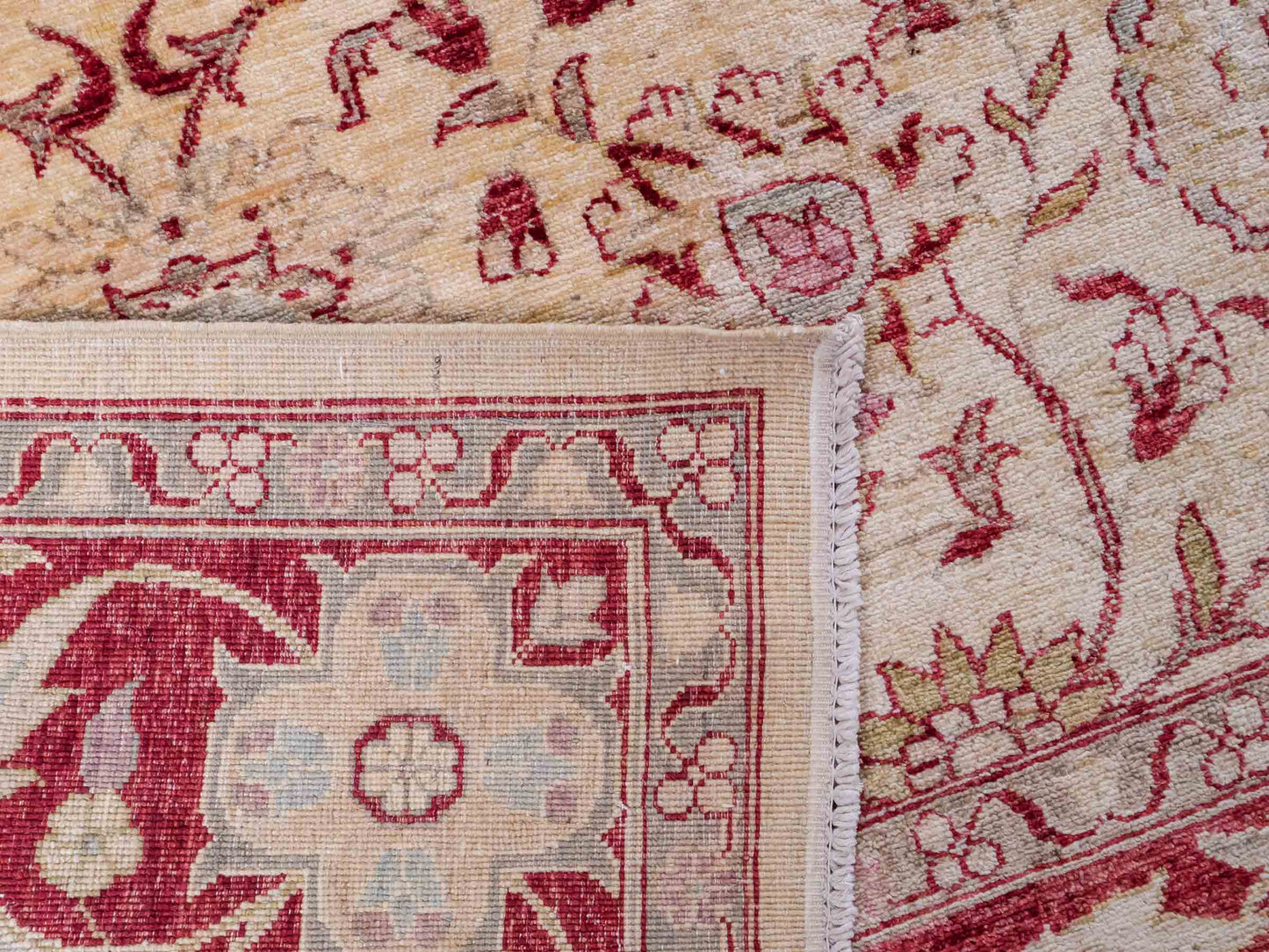 Feiner, handgeknüpfter Ziegler Farahan Chobi Orientteppich aus reiner Wolle mit Allover-Muster von Khademi. Größe: 301 x 202 cm. Farbe: Beige, gold, rot. RB3-433A. Ursprung: Afghanistan. Verkauf durch JUPITER Intl.