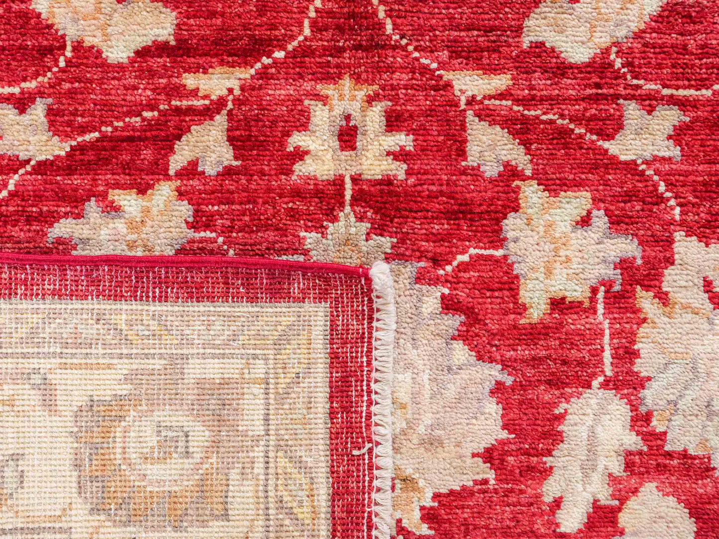 Handgeknüpfter, afghanischer Ziegler Farahan Orientteppich aus Wolle von Khademi. Größe: 191 x 122 cm. Farbe: Rot, beige, gold. Verkauf durch JUPITER Intl.
