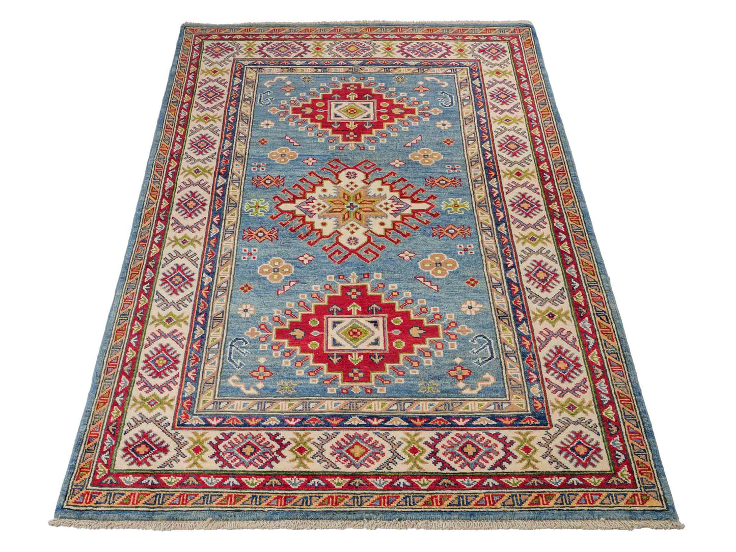 Feiner, handgeknüpfter Ziegler Kazak Chobi Orientteppich aus reiner Wolle mit geometrischem Medaillon-Muster von Khademi. Größe: 170 x 110 cm. Farbe: Blau, beige. RB3-B1817. Ursprung: Afghanistan. Verkauf durch JUPITER Intl.