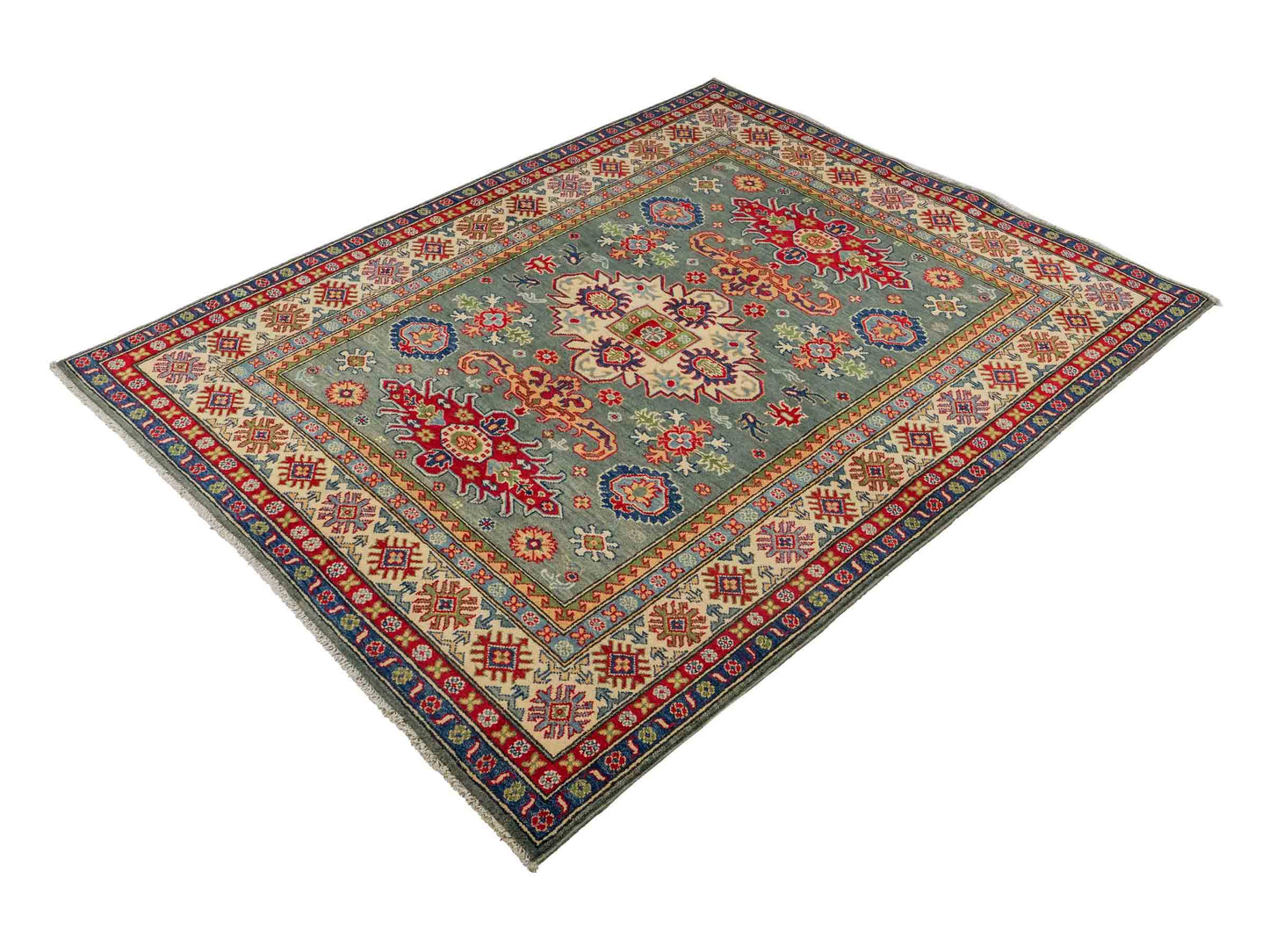 Feiner, handgeknüpfter Ziegler Kazak Chobi Orientteppich aus reiner Wolle mit geometrischem Medaillon-Muster von Khademi. Größe: 186 x 148 cm. Farbe: Grün, beige. RB3-B480. Ursprung: Afghanistan. Verkauf durch JUPITER Intl.