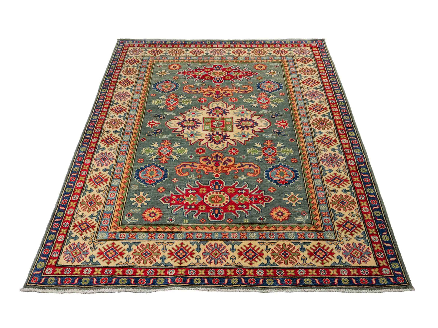 Feiner, handgeknüpfter Ziegler Kazak Chobi Orientteppich aus reiner Wolle mit geometrischem Medaillon-Muster von Khademi. Größe: 186 x 148 cm. Farbe: Grün, beige. RB3-B480. Ursprung: Afghanistan. Verkauf durch JUPITER Intl.