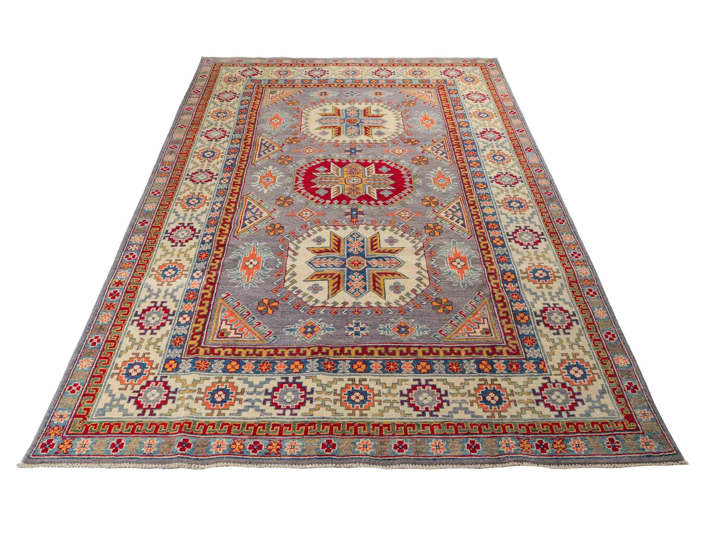 Feiner, handgeknüpfter Ziegler Kazak Chobi Orientteppich aus reiner Wolle mit geometrischem Medaillon-Muster von Khademi. Größe: 271 x 181 cm. Farbe: Grau. RB3-B508. Ursprung: Afghanistan. Verkauf durch JUPITER Intl.