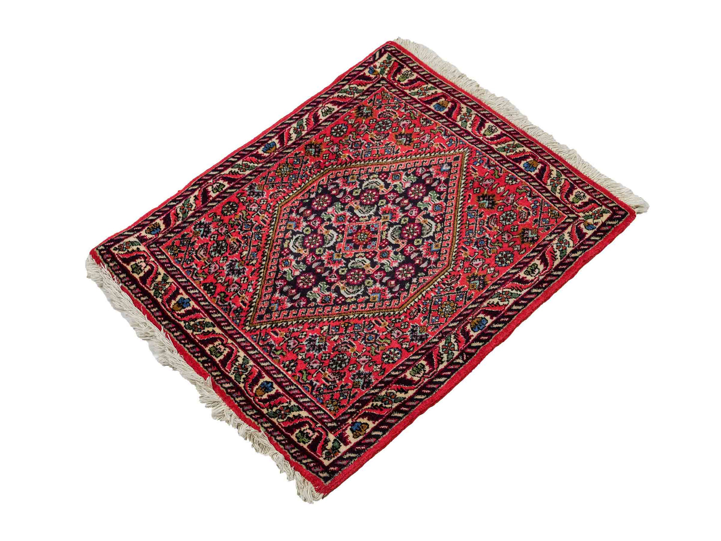 Sehr feiner, handgeknüpfter Bidjar Perserteppich aus Wolle von Khademi. Farben: rot, blau. Größe: 67 x 59 cm. Vertrieb durch JUPITER Intl.