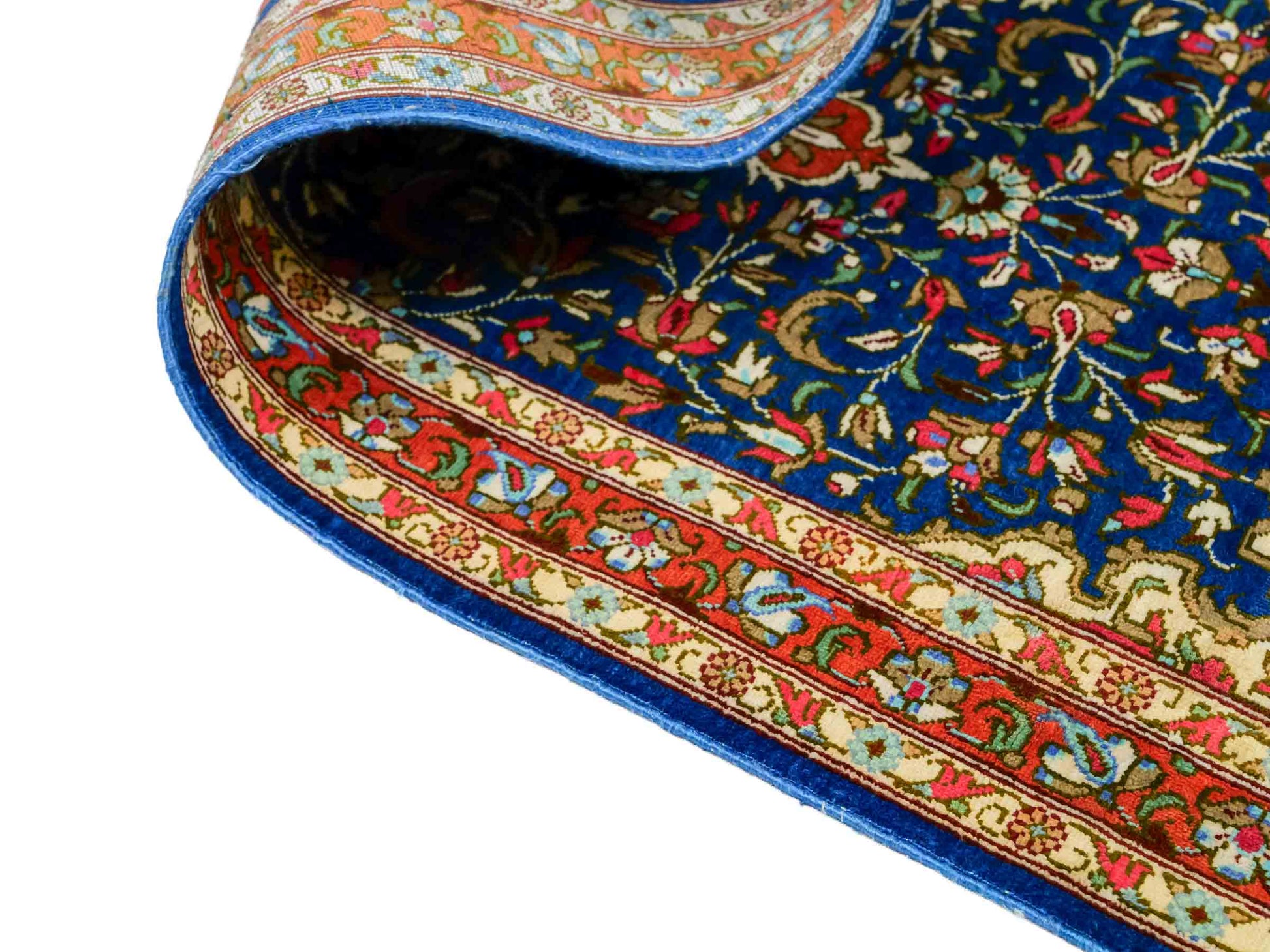 Sehr feiner, handgeknüpfter Ghom Perserteppich von Khademi aus Seide, blau, orange. 117x39 cm. Verkauf durch Jupiter Intl.