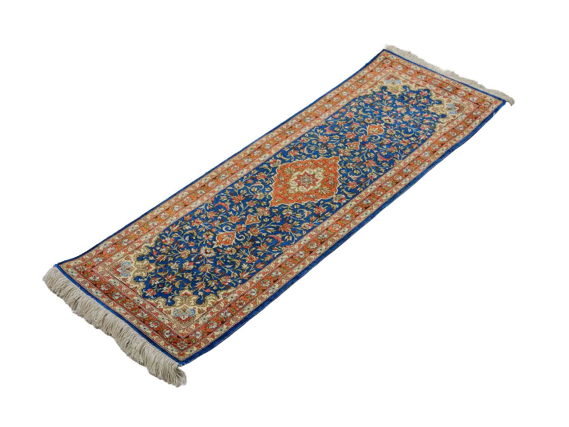 Sehr feiner, handgeknüpfter Ghom Perserteppich von Khademi aus Seide, blau, orange. 117x39 cm. Verkauf durch Jupiter Intl.