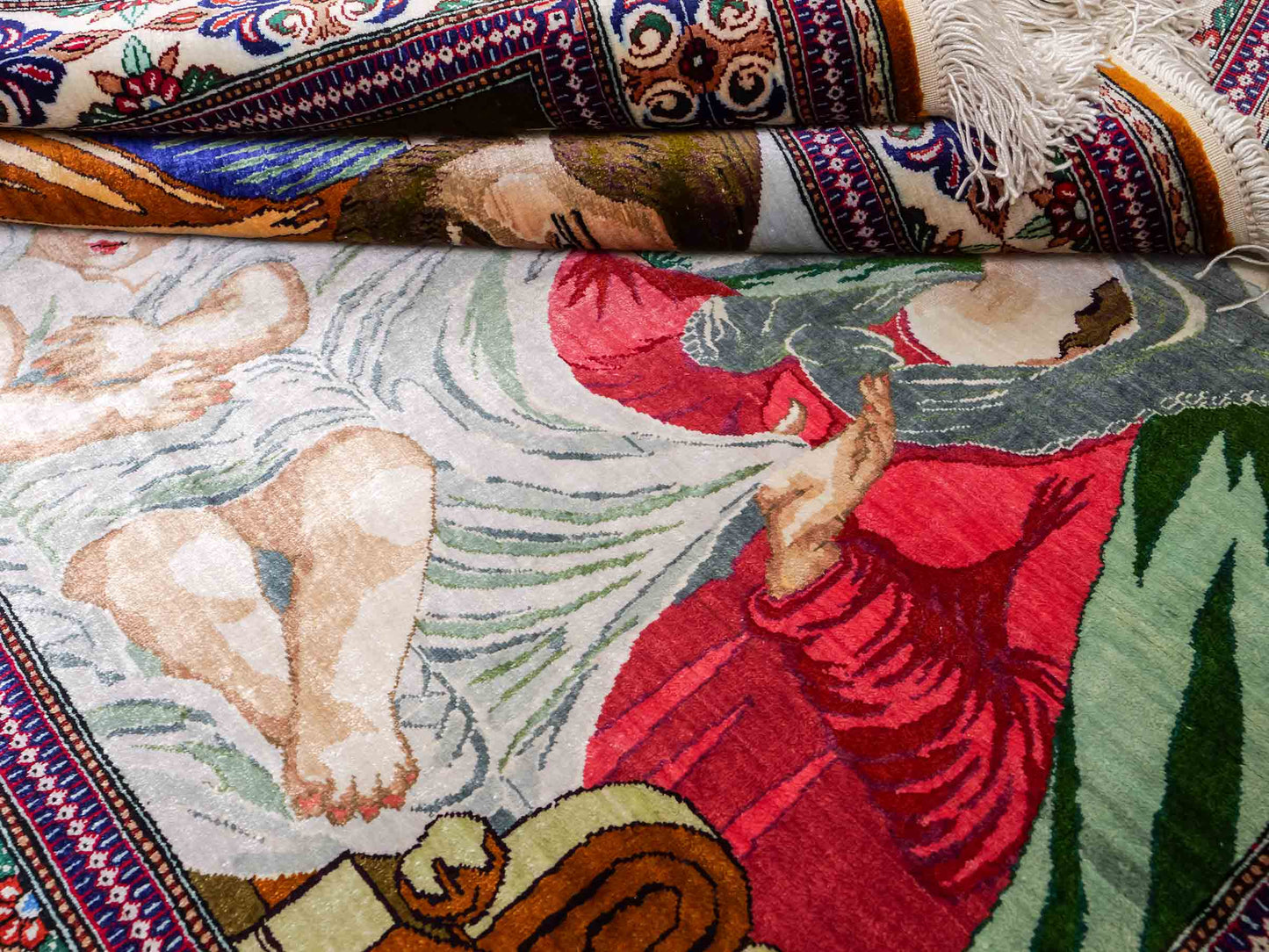 Sehr feiner, handgeknüpfter Khademi Ghom Perserteppich aus Seide, creme. 118x83 cm. Vertrieb durch Jupiter Intl.