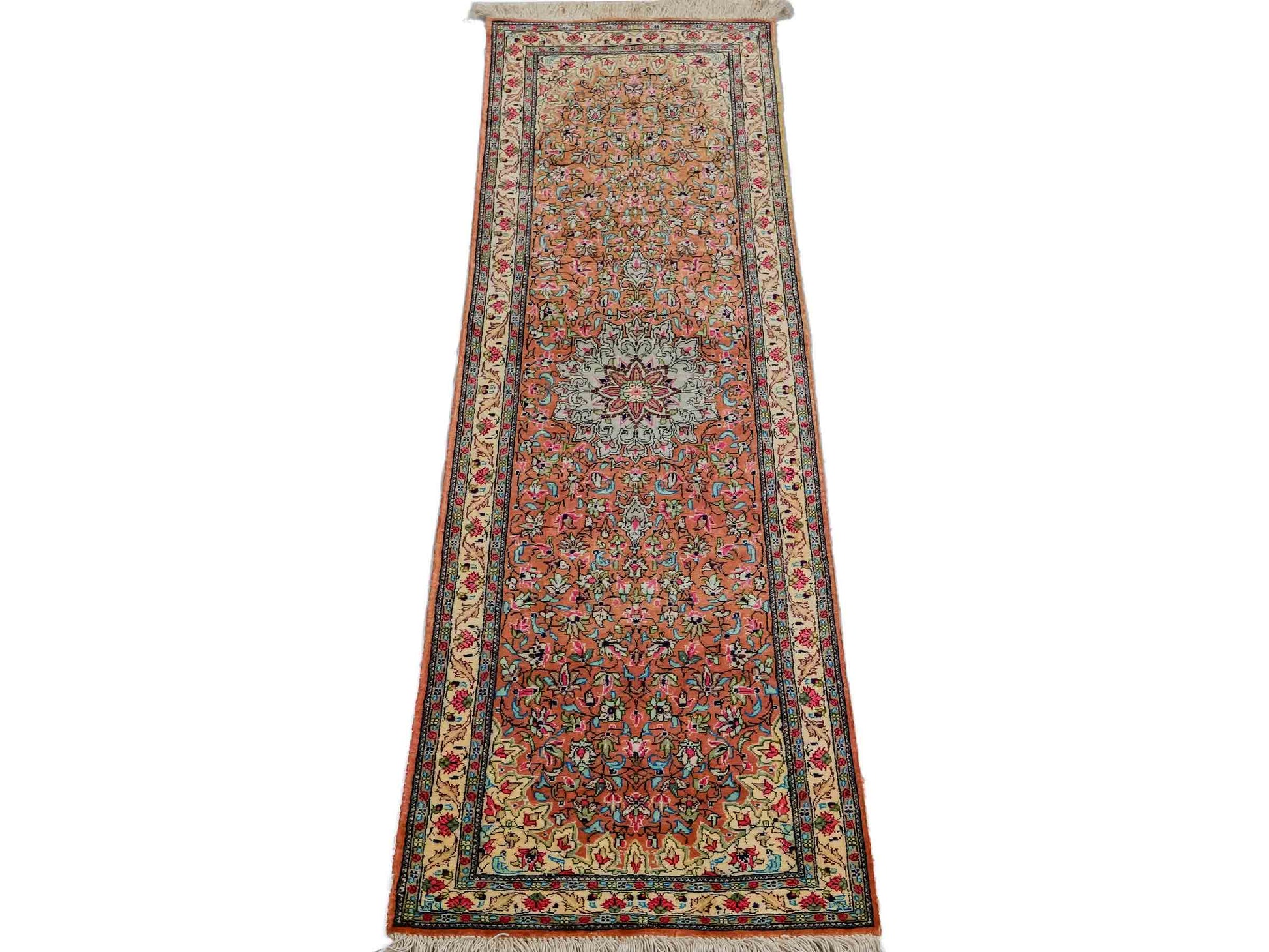 Sehr feiner, handgeknüpfter Ghom Perserteppich von Khademi aus Seide, orange. 124x39 cm. Verkauf durch Jupiter Intl.