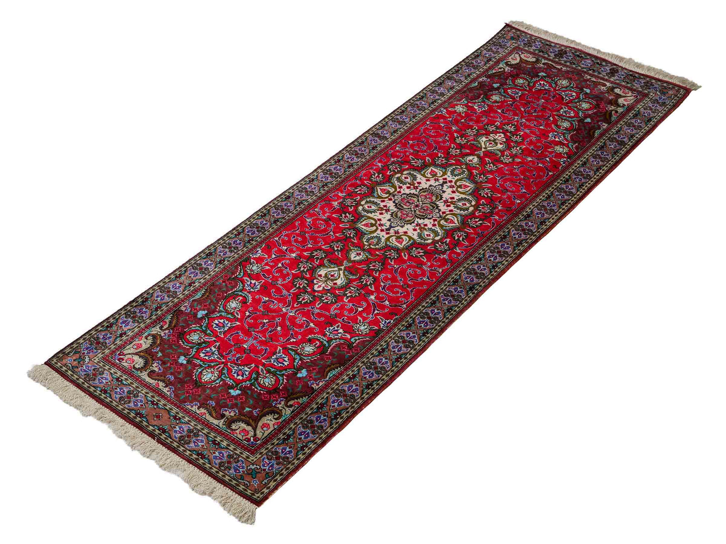 Sehr feiner, handgeknüpfter Ghom Perserteppich aus Seide von Khademi, rot. 148x44 cm. Verkauf durch Jupiter Intl.