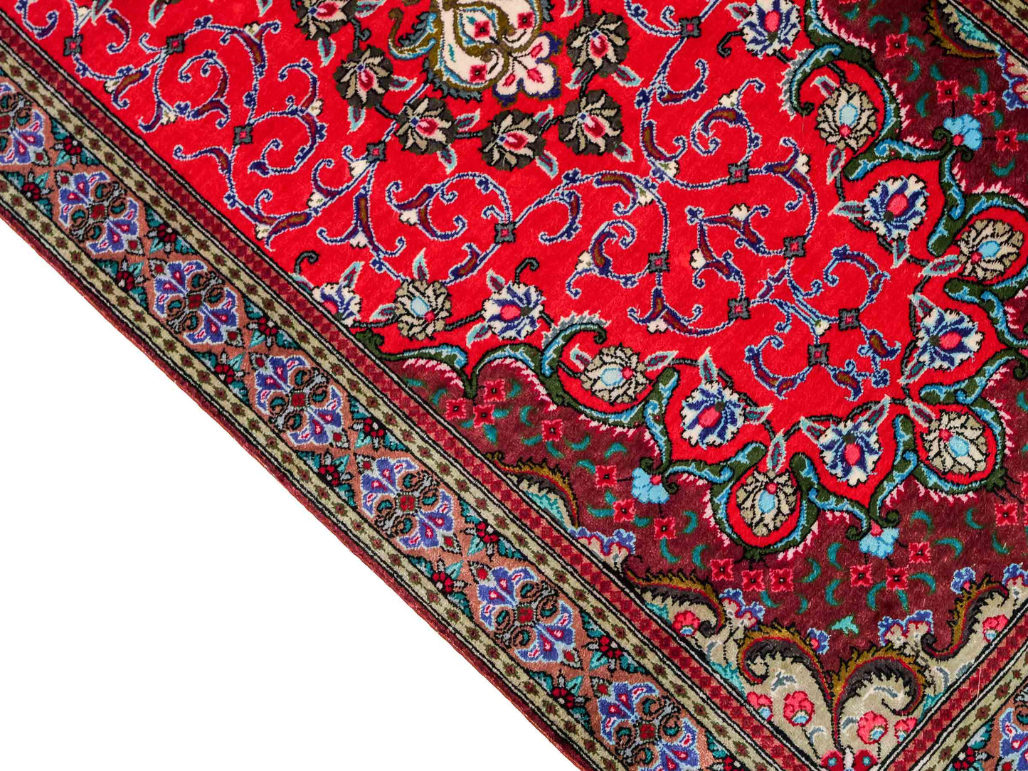 Sehr feiner, handgeknüpfter Ghom Perserteppich aus Seide von Khademi, rot. 148x44 cm. Verkauf durch Jupiter Intl.