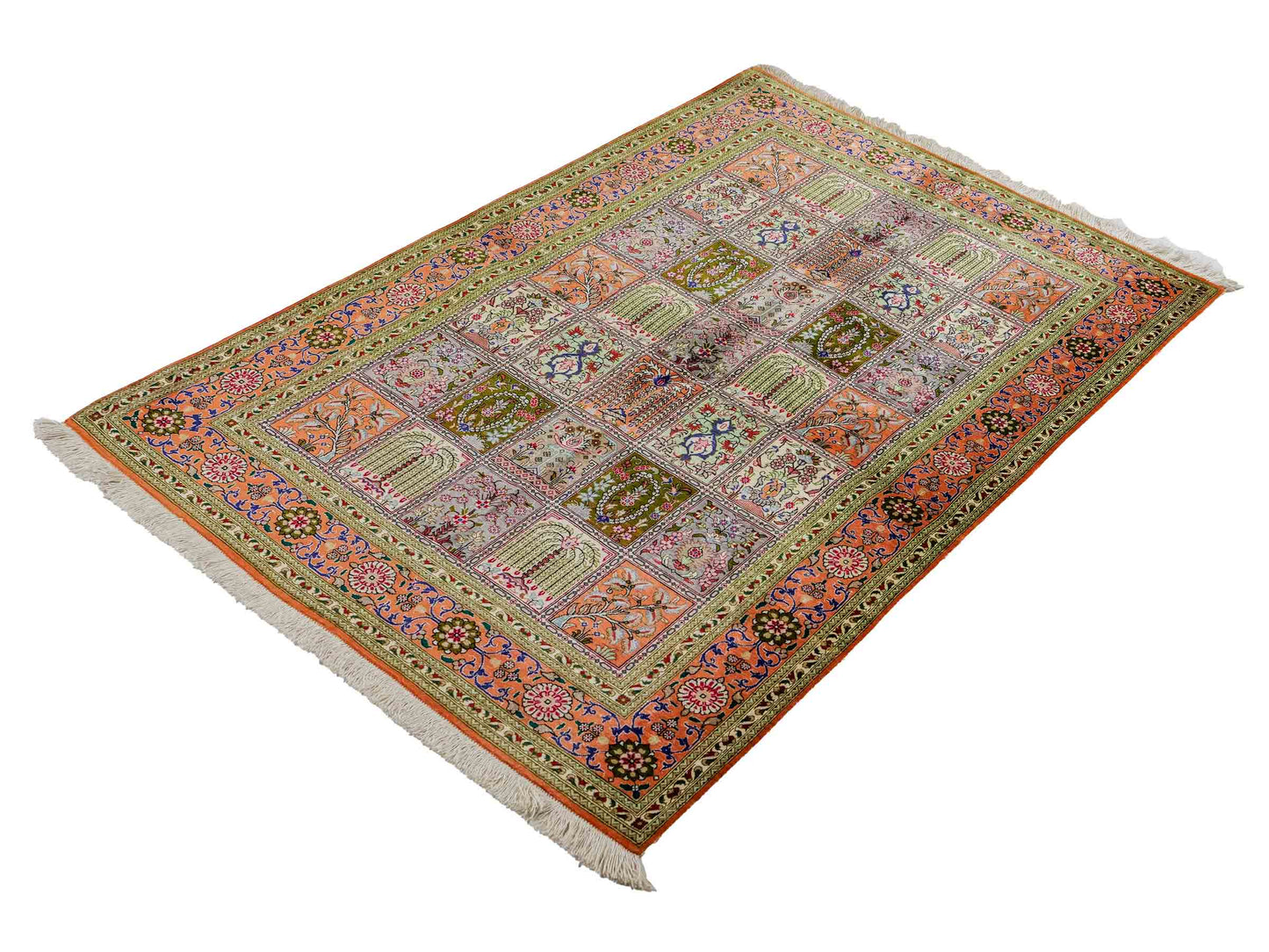 Sehr feiner, handgeknüpfter, persischer Ghom Seidenteppich von Khademi aus reiner Seide. Größe 157 x 100 cm. Farbe: Braun, grün. Verkauf durch JUPITER Intl.