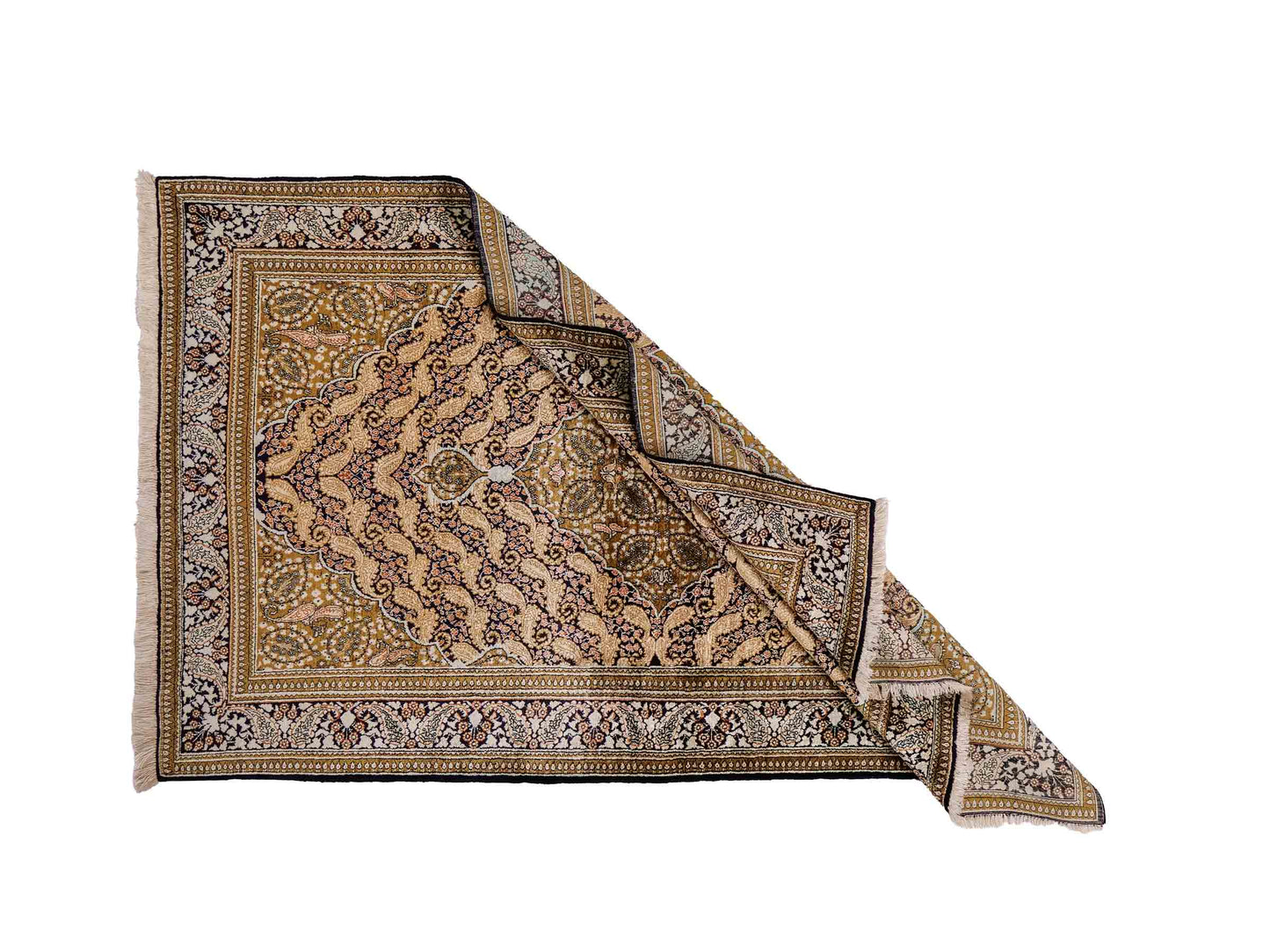 Sehr feiner, handgeknüpfter, persischer Ghom Perserteppich von Khademi aus reiner Seide. Größe 163 x 102 cm. Farbe: Gold, schwarz. Verkauf durch JUPITER Intl.