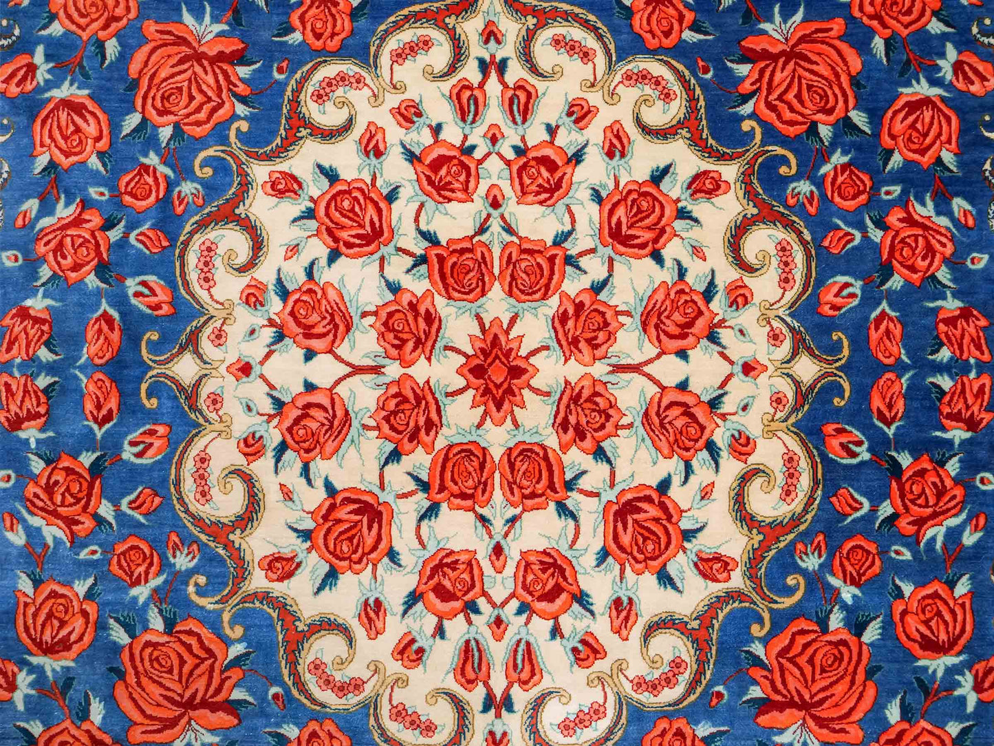 Sehr feiner, handgeknüpfter Khademi Ghom Seidenteppich, blau. 195x133 cm. Vertrieb durch Jupiter Intl.