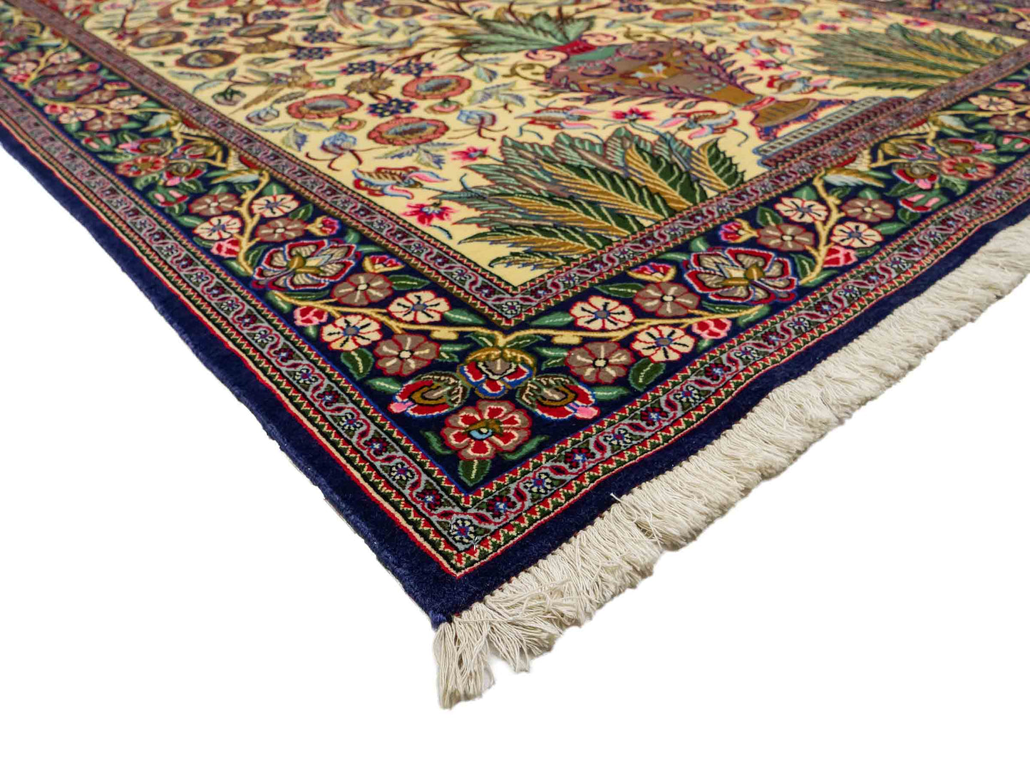Feiner, handgeknüpfter Ghom Perserteppich aus Wolle von Khademi, creme, blau. 205x139 cm. Verkauf durch Jupiter Intl.