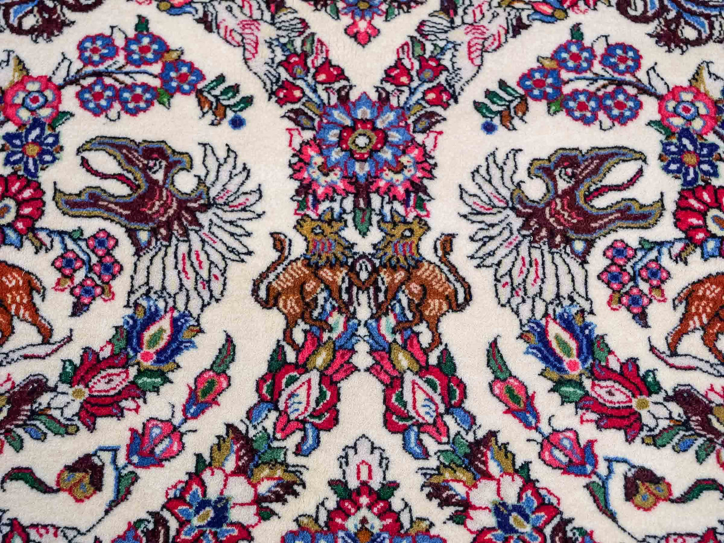 Feiner, handgeknüpfter Ilam Perserteppich aus Wolle von Khademi, creme, beige. 203x130 cm. Verkauf durch Jupiter Intl.
