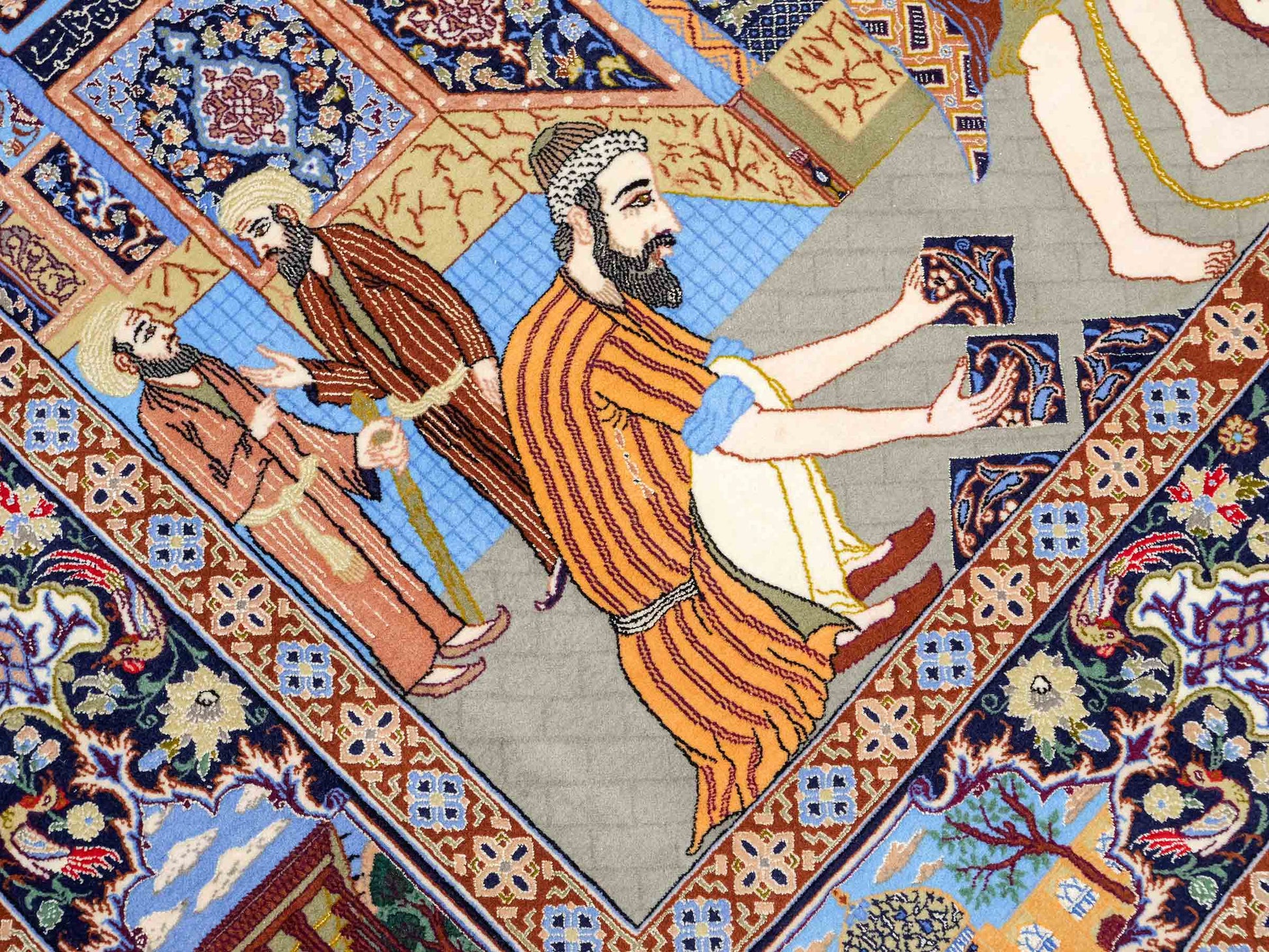 Sehr feiner, handgeknüpfter Khademi Isfahan aus Wolle mit Seide, multicolor. 239x155 cm. Vertrieb durch Jupiter Intl.