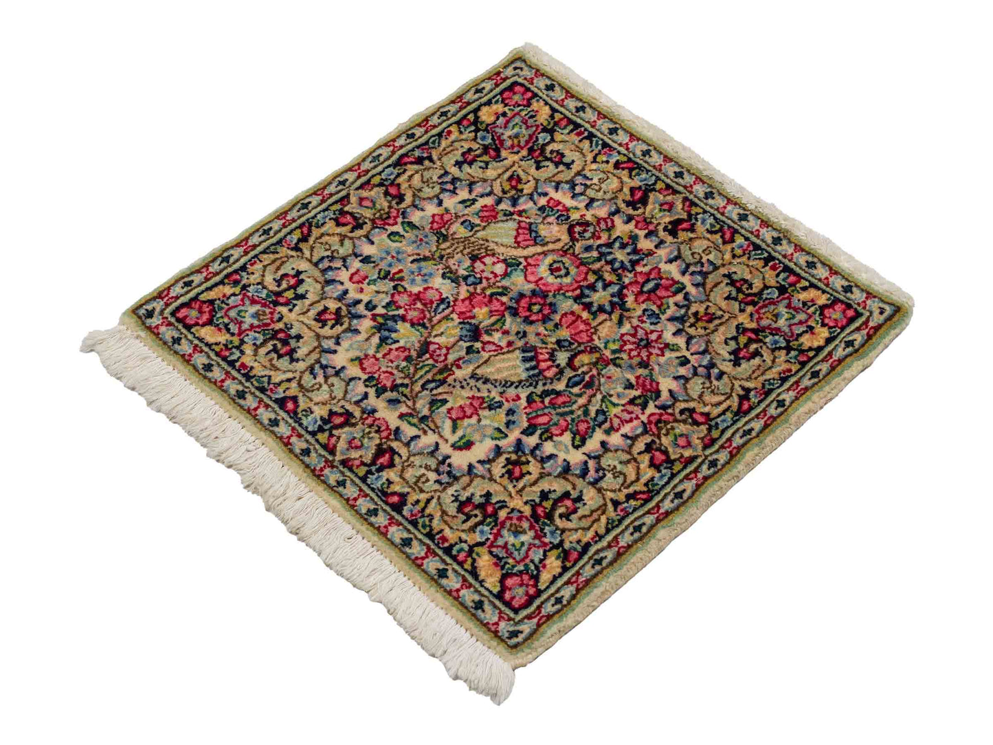 Feiner, handgeknüpfter Kerman Perserteppich aus Wolle von Khademi, creme, beige. 0,54 x 0,53 m. Vertrieb durch JUPITER Intl.