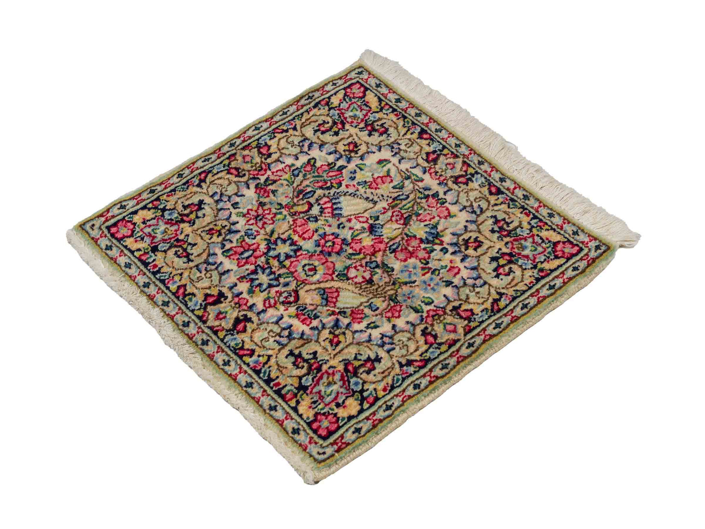 Feiner, handgeknüpfter Kerman Perserteppich aus Wolle von Khademi, creme, beige. 0,54 x 0,53 m. Vertrieb durch JUPITER Intl.
