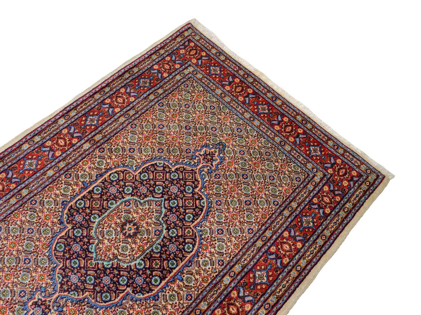 Feiner, handgeknüpfter Moud Perserteppich aus reiner Wolle mit Medaillon von Khademi. Größe: 145 x 100 cm. Farbe: Rot, creme. RB3-11B. Ursprung: Iran / Persien. Verkauf durch JUPITER Intl.
