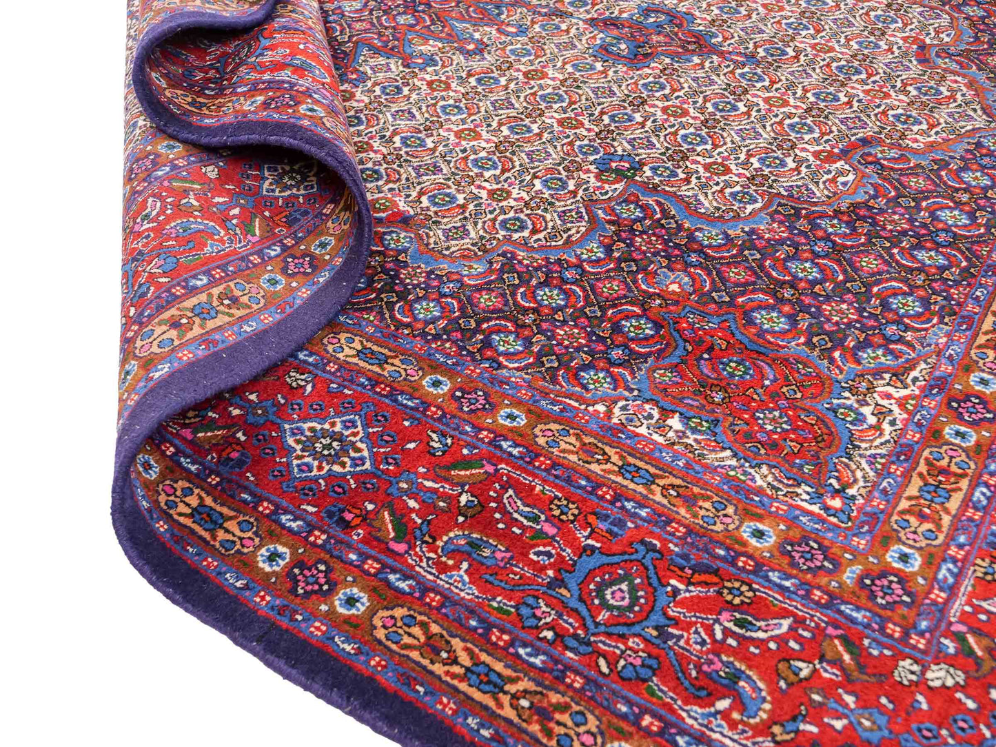 Feiner, hangeknüpfter Moud Perserteppich aus Wolle von Khademi. Größe: 284 x 198 cm. Farbe: Rot, blau, creme. Verkauf durch JUPITER Intl.