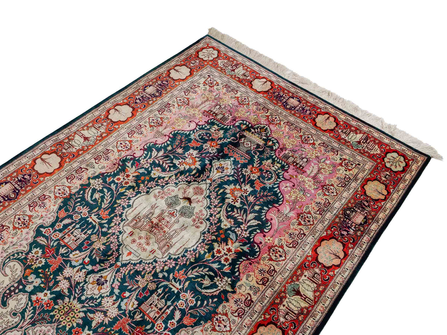 Sehr feiner, handgeknüpfter Ghom Seidenteppich aus reiner Seide mit Medaillon von Khademi. Größe: 198 x 133 cm. Farbe: Grün, orange. RB3-1605. Ursprung: Iran / Persien. Verkauf durch JUPITER Intl.